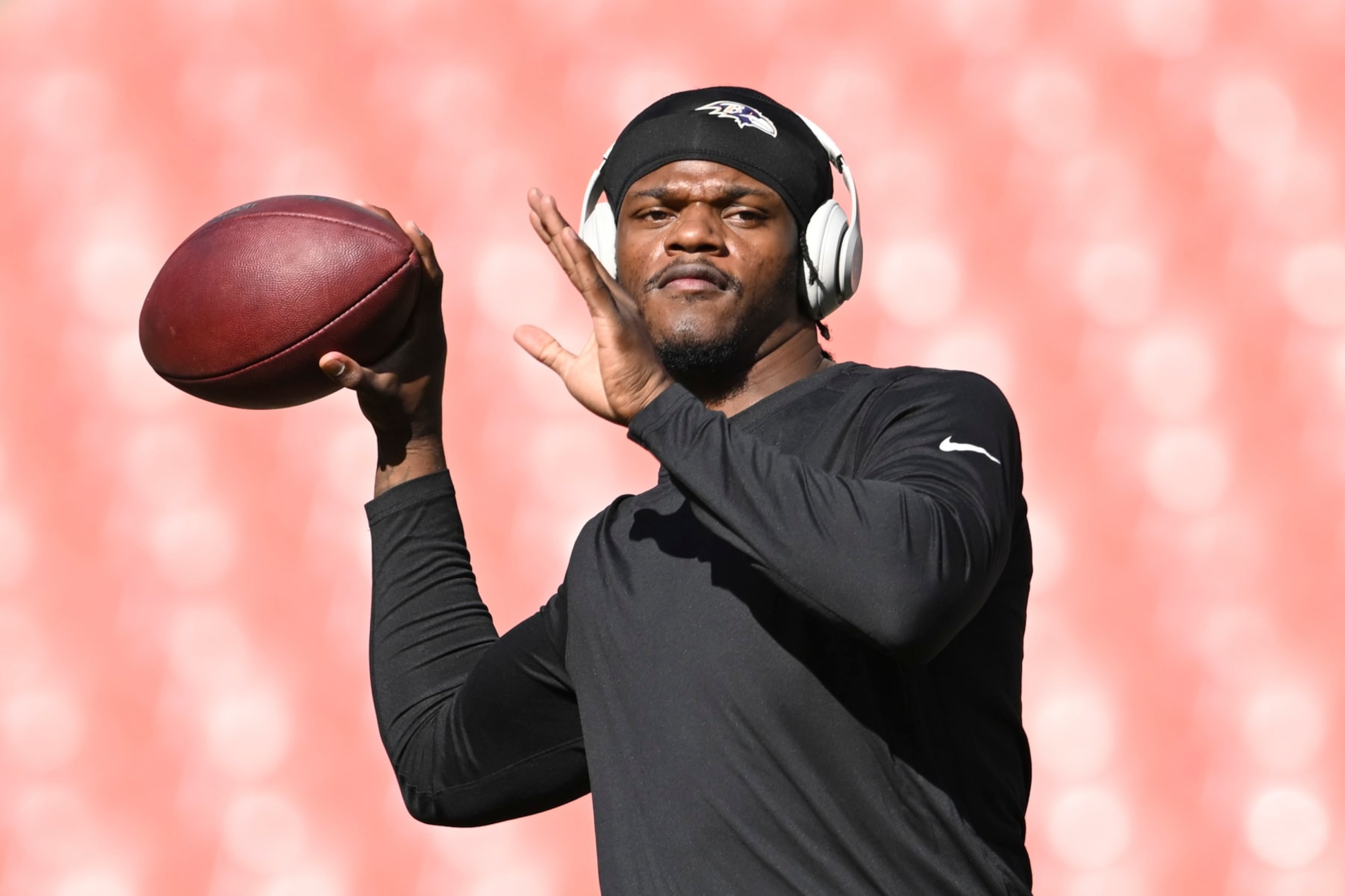 CLEVELAND, OHIO - OCTOBER 01: Lamar Jackson #8 of the Baltimore Ravens warms up prior to a game against the Cleveland Browns at Cleveland Browns Stadium on October 01, 2023 in Cleveland, Ohio. (Photo by Nick Cammett/Getty Images)
