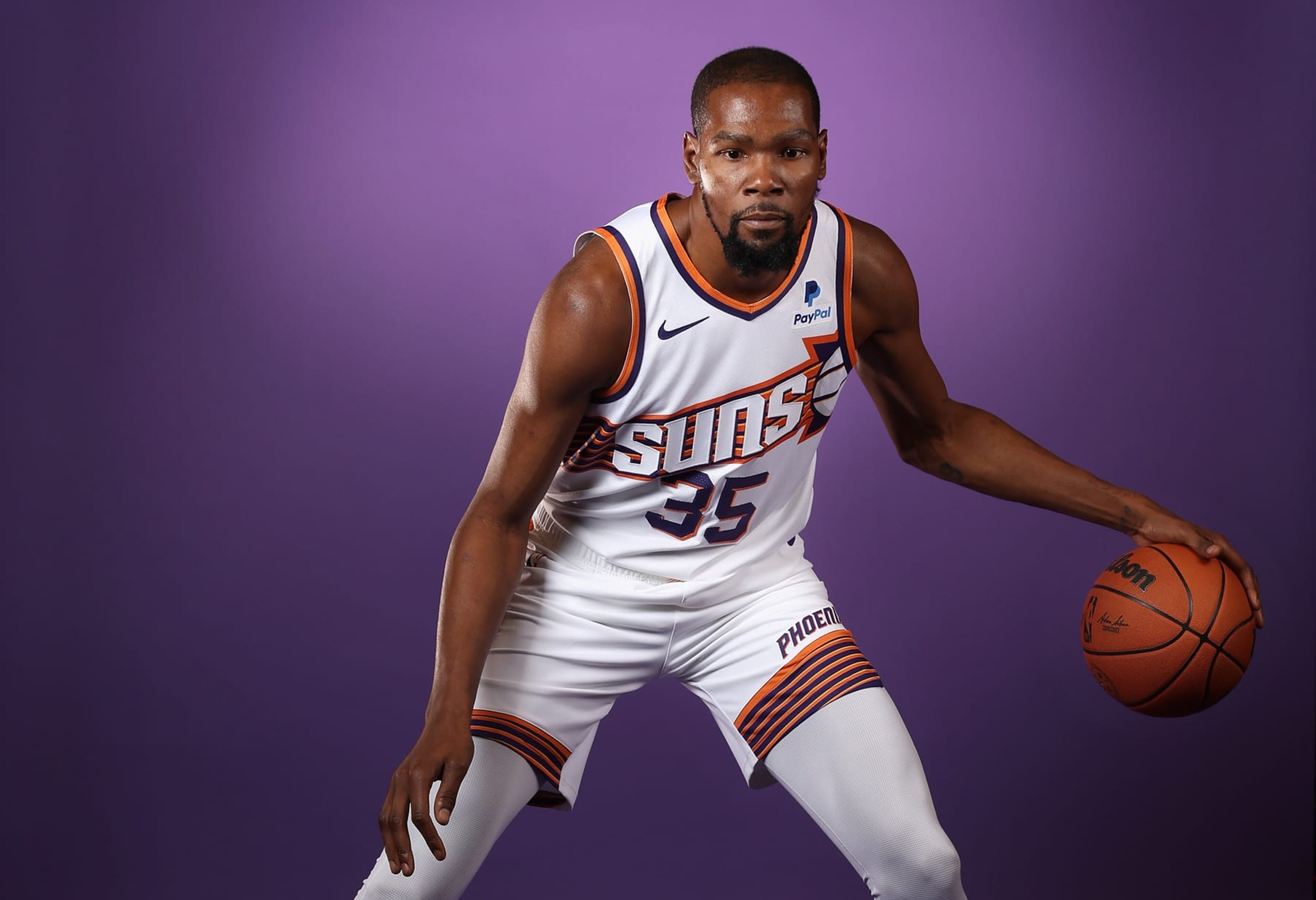 PHOENIX, ARIZONA - OCTOBER 02: Kevin Durant #35 of the Phoenix Suns poses for a portrait during NBA media day on October 02, 2023 in Phoenix, Arizona. (Photo by Christian Petersen/Getty Images) PHOENIX, ARIZONA - OCTOBER 02: Kevin Durant #35 of the Phoenix Suns poses for a portrait during NBA media day on October 02, 2023 in Phoenix, Arizona. (Photo by Christian Petersen/Getty Images)