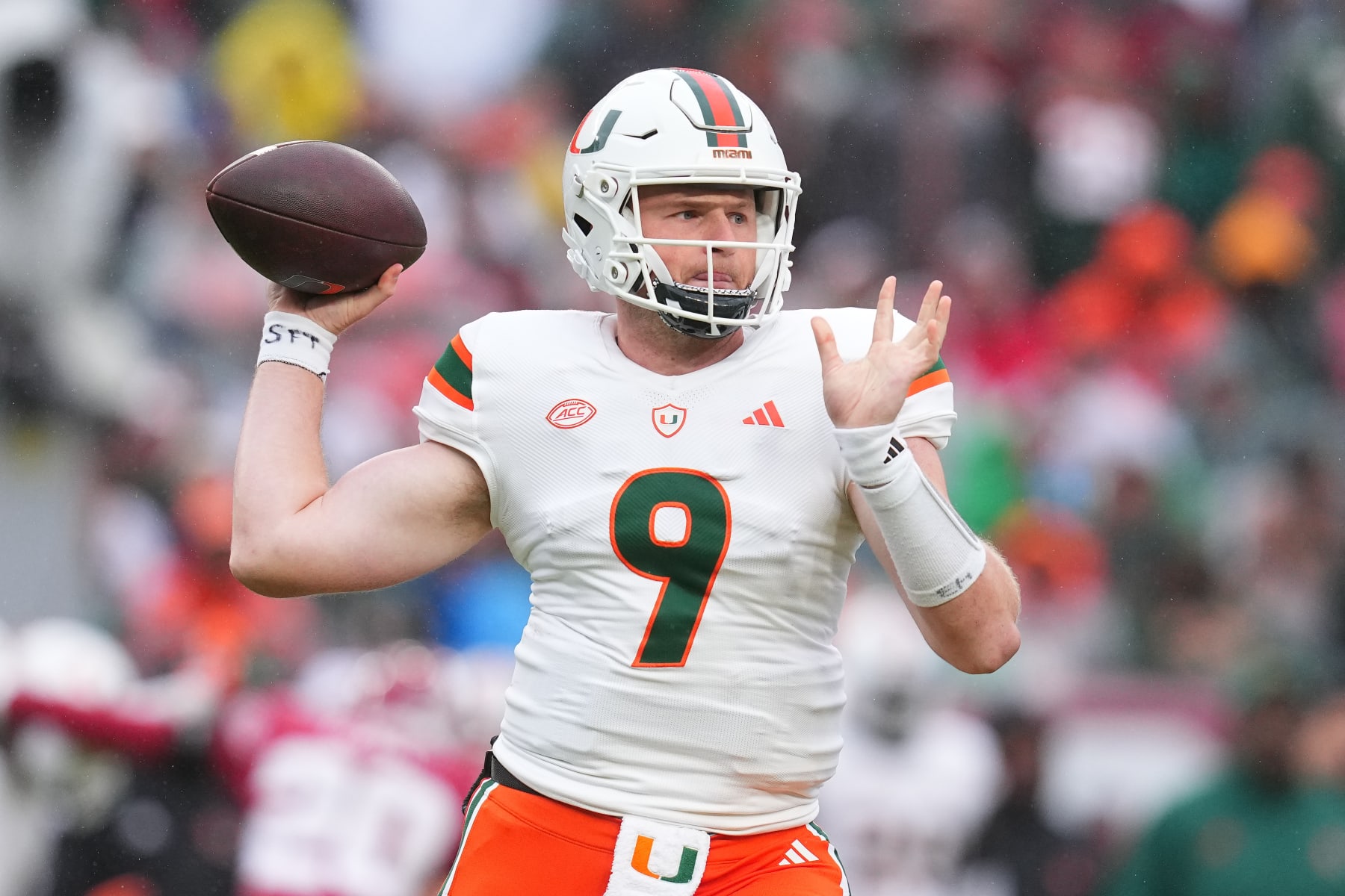 PHILADELPHIA, PENNSYLVANIA - SEPTEMBER 23: Tyler Van Dyke #9 of the Miami Hurricanes passes the ball against the Temple Owls in the first half at Lincoln Financial Field on September 23, 2023 in Philadelphia, Pennsylvania. (Photo by Mitchell Leff/Getty Images)