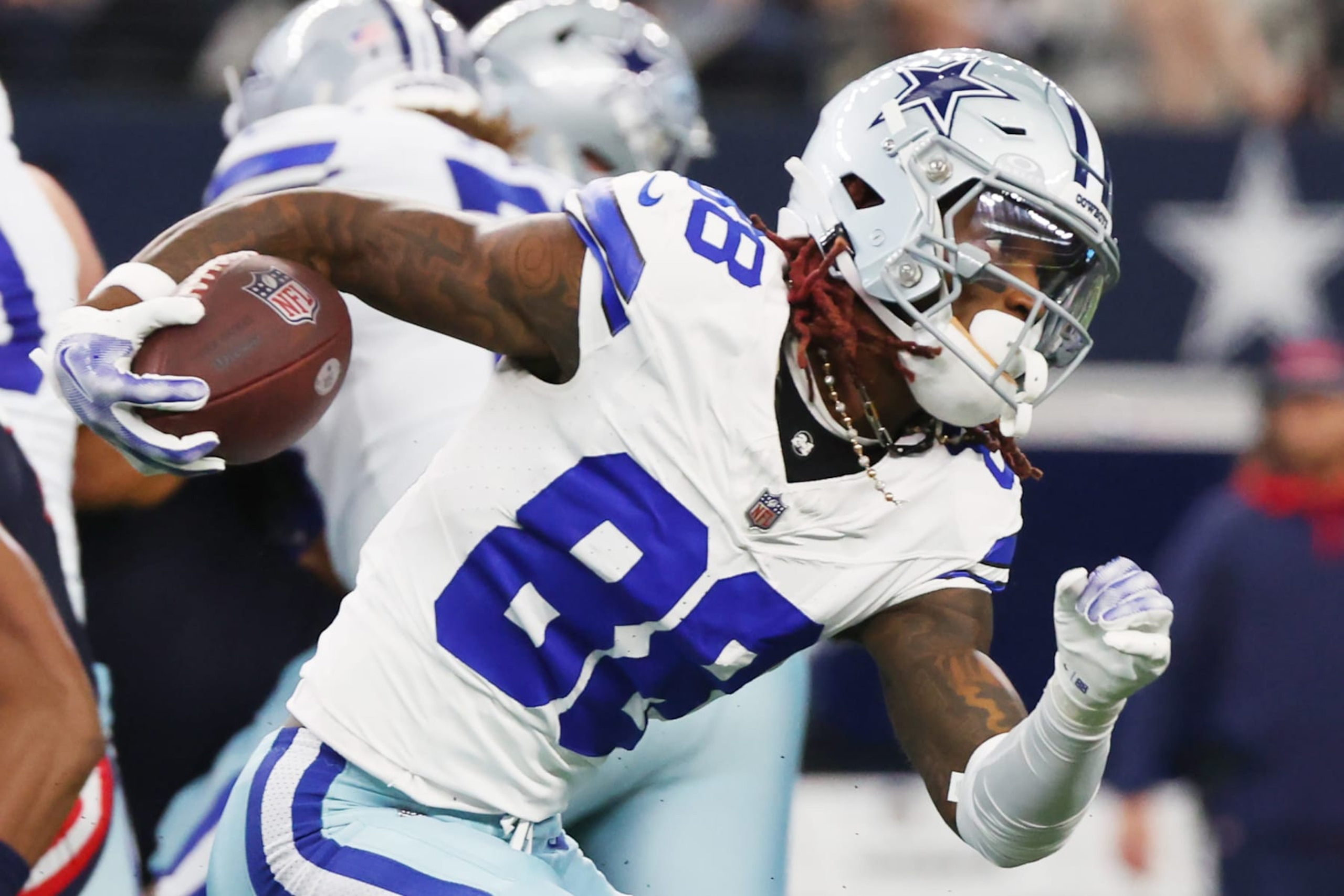 ARLINGTON, TEXAS - OCTOBER 01: CeeDee Lamb #88 of the Dallas Cowboys runs after a catch during the second quarter against the New England Patriots at AT&T Stadium on October 01, 2023 in Arlington, Texas. (Photo by Richard Rodriguez/Getty Images)