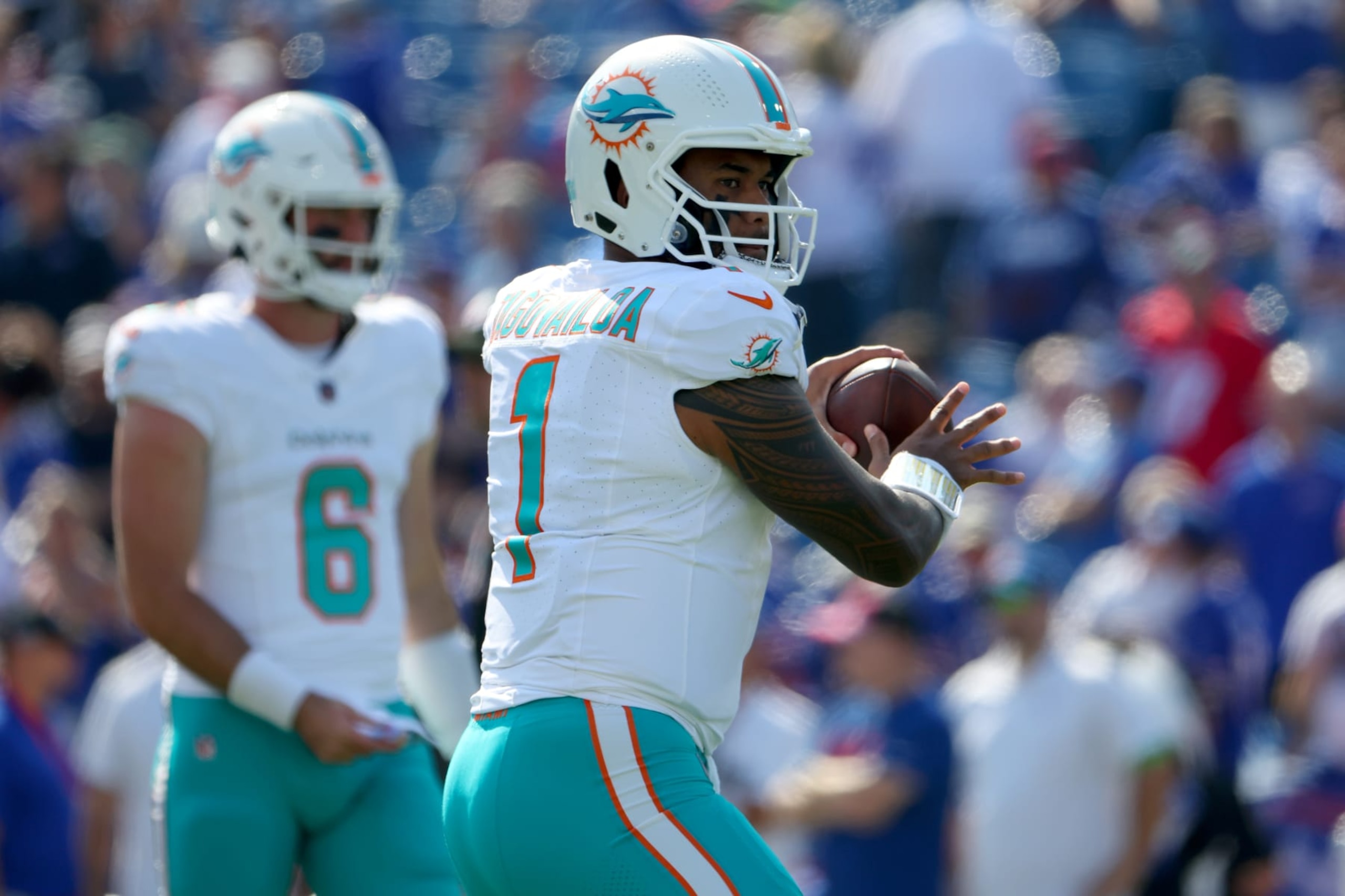 ORCHARD PARK, NEW YORK - OCTOBER 01: Tua Tagovailoa #1 of the Miami Dolphins warms up before the game against the Buffalo Bills at Highmark Stadium on October 01, 2023 in Orchard Park, New York. (Photo by Timothy T Ludwig/Getty Images)