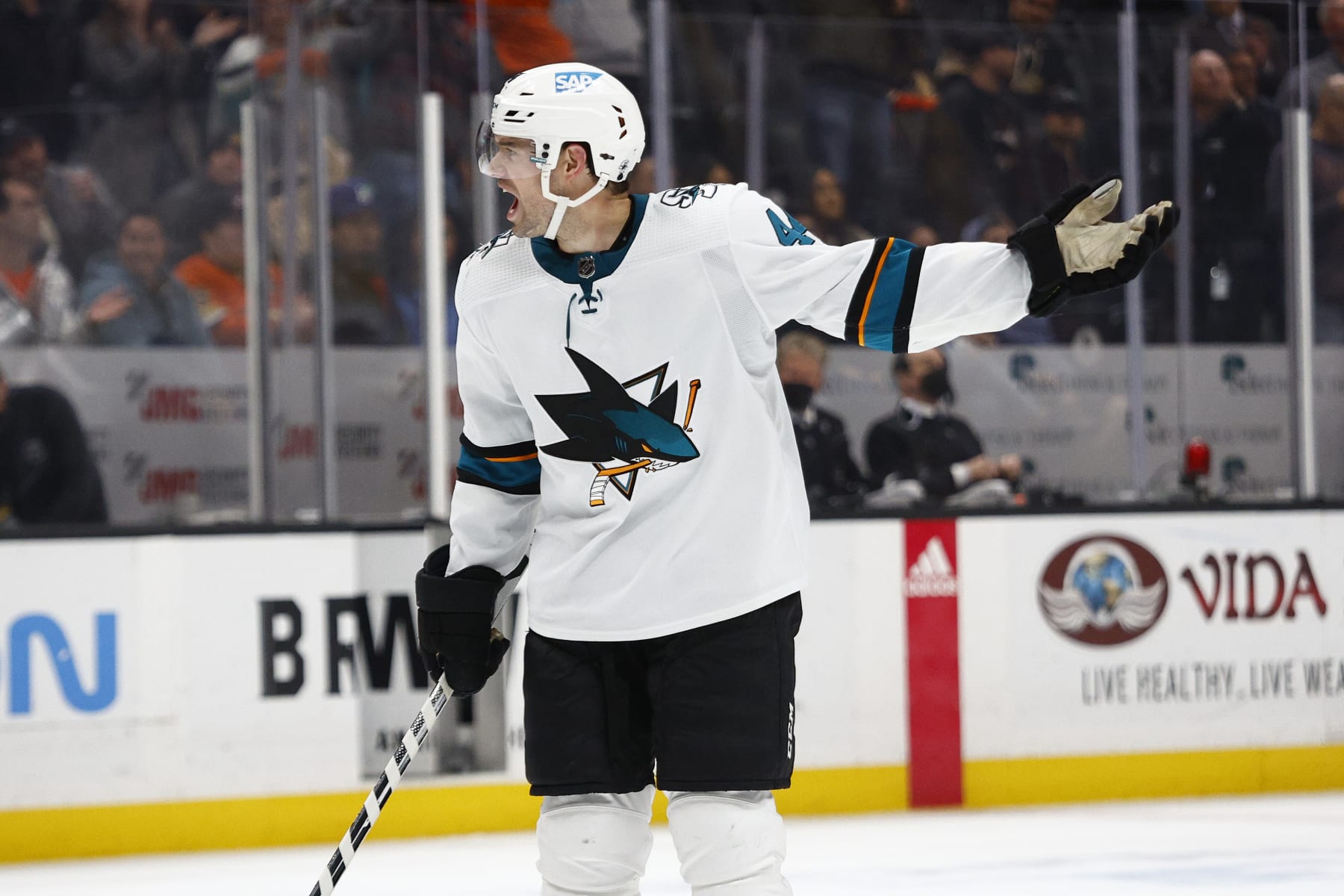 ANAHEIM, CALIFORNIA - MARCH 06:  Marc-Edouard Vlasic #44 of the San Jose Sharks reacts after a loss against the Anaheim Ducks in overtime at Honda Center on March 06, 2022 in Anaheim, California. (Photo by Ronald Martinez/Getty Images)