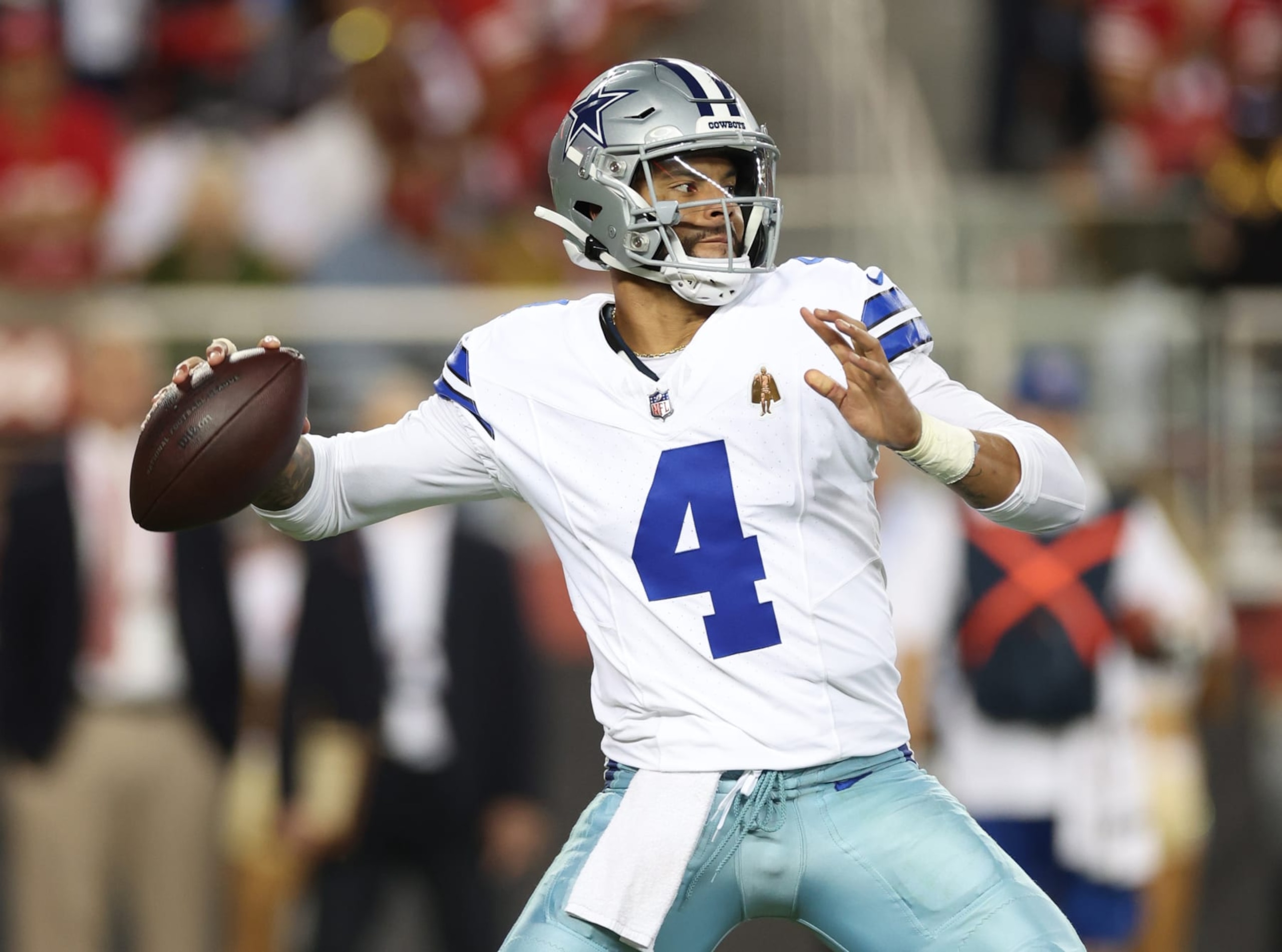 SANTA CLARA, CALIFORNIA - OCTOBER 08: Dak Prescott #4 of the Dallas Cowboys looks to pass during the fourth quarter against the San Francisco 49ers at Levi's Stadium on October 08, 2023 in Santa Clara, California. (Photo by Ezra Shaw/Getty Images) SANTA CLARA, CALIFORNIA - OCTOBER 08: Dak Prescott #4 of the Dallas Cowboys looks to pass during the fourth quarter against the San Francisco 49ers at Levi's Stadium on October 08, 2023 in Santa Clara, California. (Photo by Ezra Shaw/Getty Images)