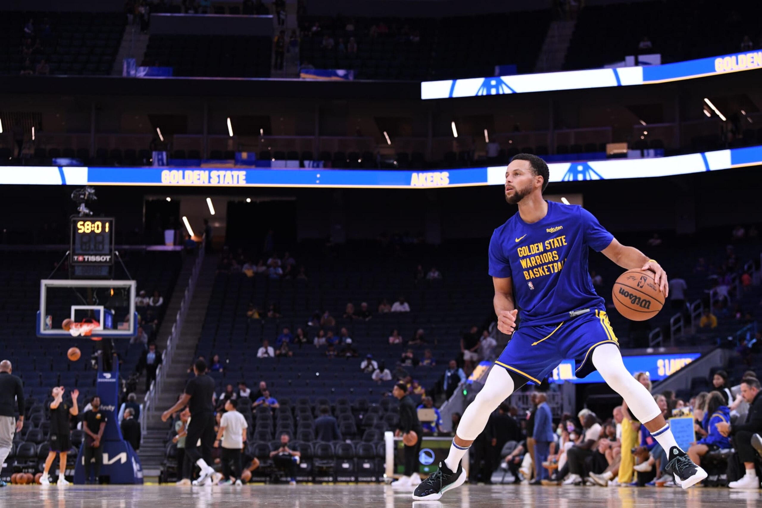 SAN FRANCISCO, CA - OCTOBER 7: Stephen Curry #30 of the Golden State Warriors warms up before the preseason game against the Los Angeles Lakers on October 7, 2023 at Chase Center in San Francisco, California. NOTE TO USER: User expressly acknowledges and agrees that, by downloading and or using this photograph, user is consenting to the terms and conditions of Getty Images License Agreement. Mandatory Copyright Notice: Copyright 2023 NBAE (Photo by Noah Graham/NBAE via Getty Images)