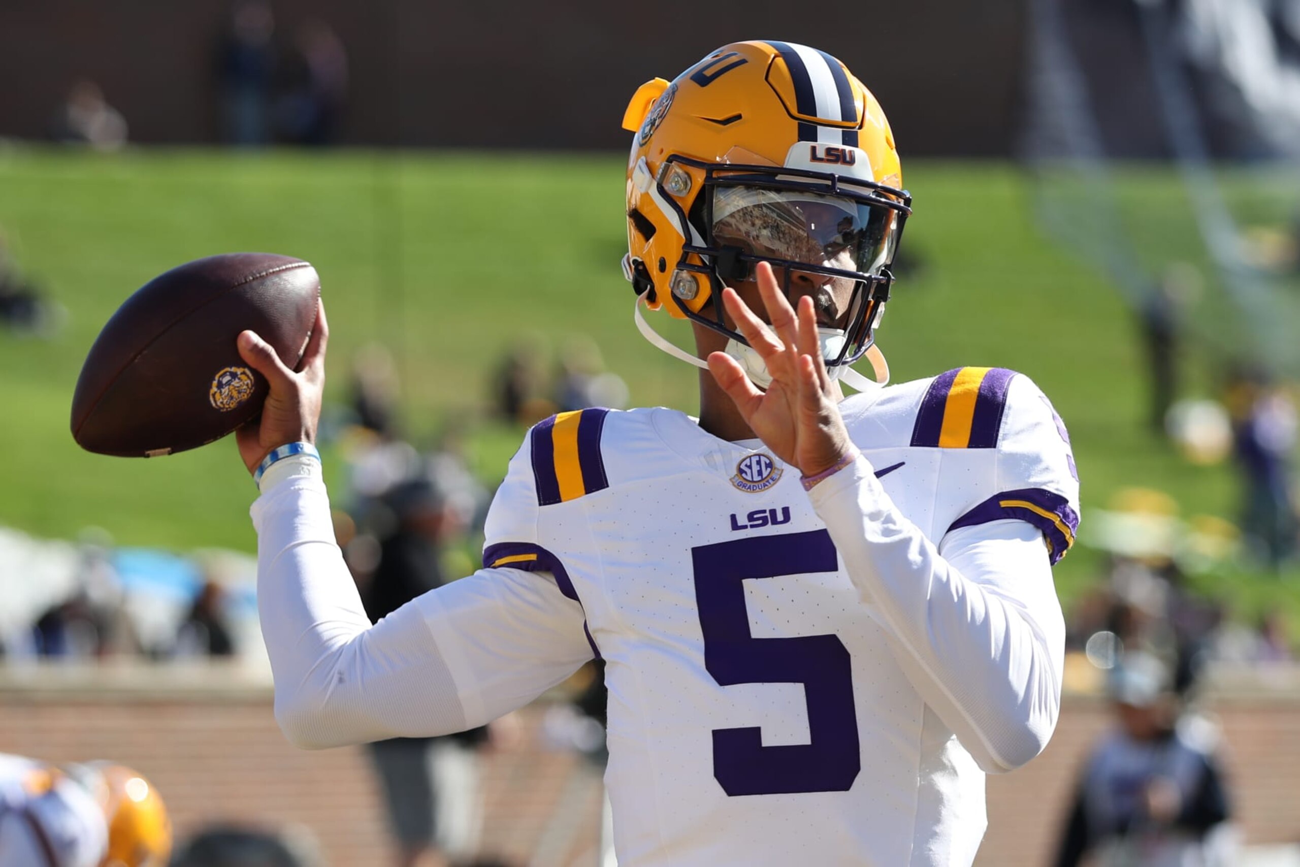 COLUMBIA, MO - OCTOBER 07: LSU Tigers quarterback Jayden Daniels (5) throws a pass before an SEC football game between the LSU Tigers and Missouri Tigers on Oct 7, 2023 at Memorial Stadium in Columbia, MO. (Photo by Scott Winters/Icon Sportswire via Getty Images)