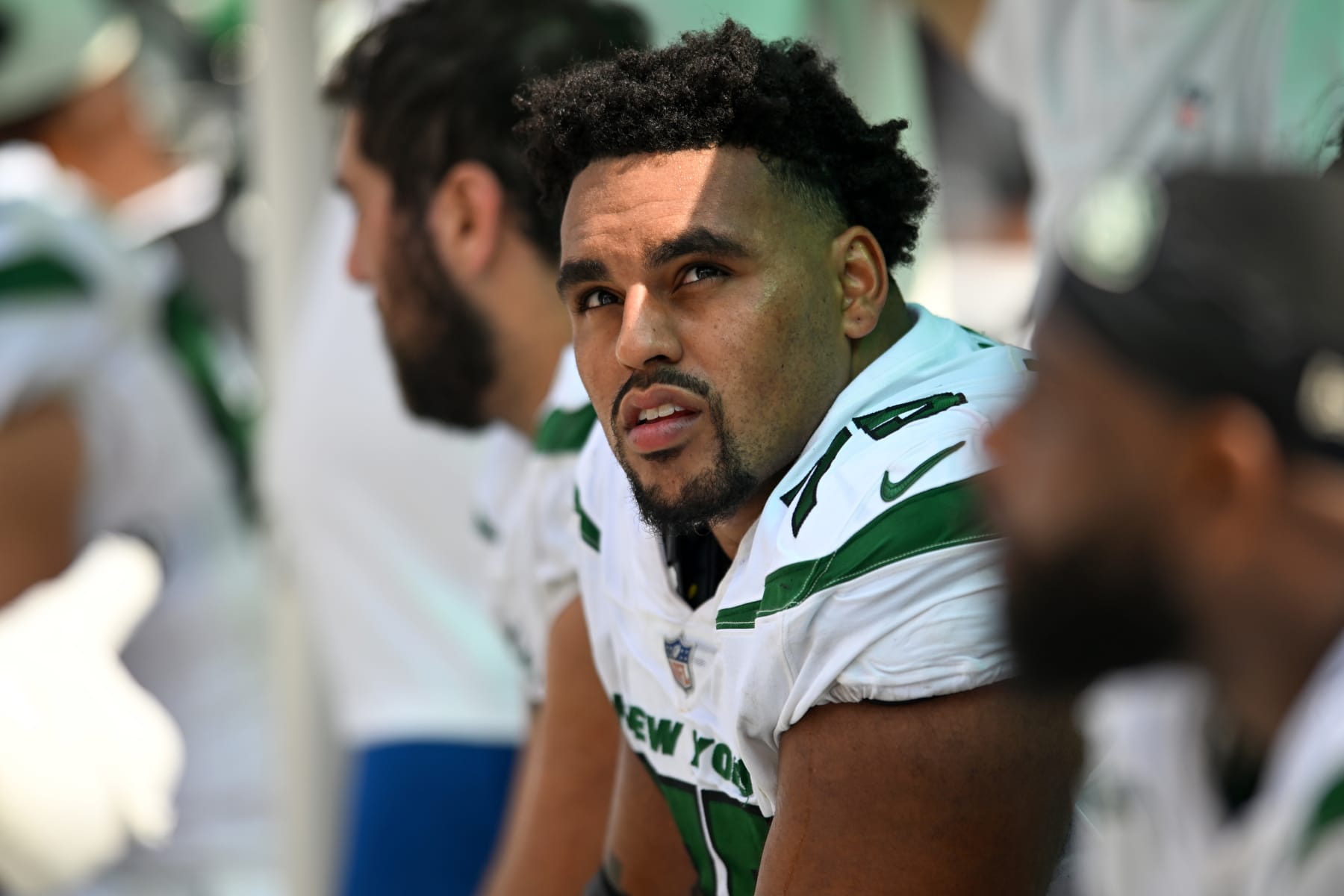 CLEVELAND, OH - SEPTEMBER 18: Alijah Vera-Tucker #75 of the New York Jets looks on during the first half against the Cleveland Browns at FirstEnergy Stadium on September 18, 2022 in Cleveland, Ohio. (Photo by Nick Cammett/Diamond Images via Getty Images)