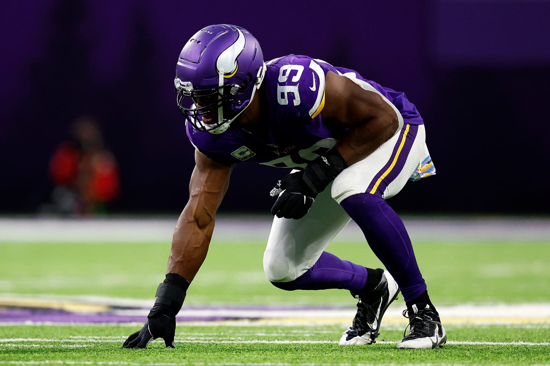 MINNEAPOLIS, MINNESOTA - OCTOBER 08: Danielle Hunter #99 of the Minnesota Vikings readies for play against the Kansas City Chiefs in the second half at U.S. Bank Stadium on October 08, 2023 in Minneapolis, Minnesota. The Chiefs defeated the Vikings 27-20. (Photo by David Berding/Getty Images)