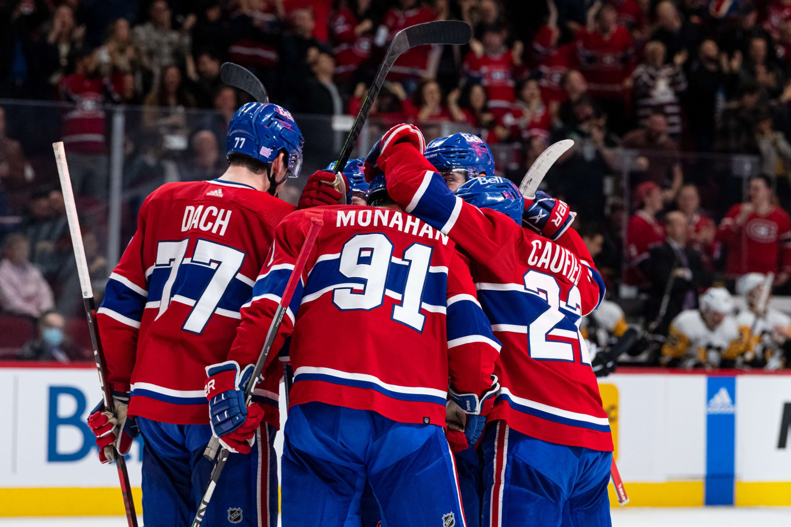 MONTREAL, CANADA - NOVEMBER 12: The Montreal Canadiens celebrates after a goal by Sean Monahan #91 of the Montreal Canadiens during the third period of the NHL regular season game between the Montreal Canadiens and the Pittsburgh Penguins at the Bell Centre on November 12, 2022 in Montreal, Quebec, Canada. (Photo by Francois Lacasse/NHLI via Getty Images) MONTREAL, CANADA - NOVEMBER 12: The Montreal Canadiens celebrates after a goal by Sean Monahan #91 of the Montreal Canadiens during the third period of the NHL regular season game between the Montreal Canadiens and the Pittsburgh Penguins at the Bell Centre on November 12, 2022 in Montreal, Quebec, Canada. (Photo by Francois Lacasse/NHLI via Getty Images)