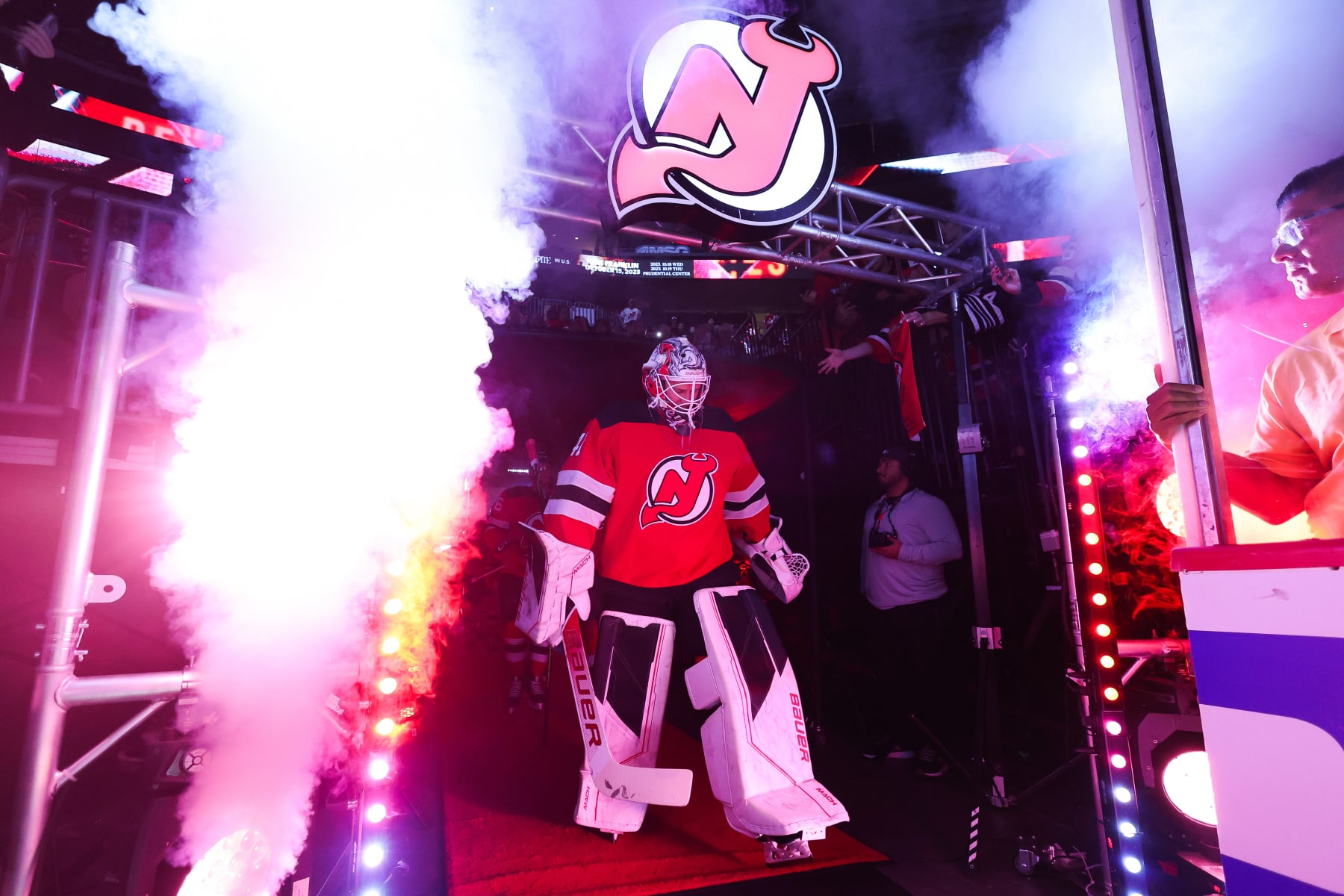 NEWARK, NJ - OCTOBER 04: New Jersey Devils goaltender Vitek Vanecek (41) walks to the ice during a preseason game between the New York Rangers and New Jersey Devils on October 4, 2023 at Prudential Center in the Newark, New Jersey.(Photo by Andrew Mordzynski/Icon Sportswire via Getty Images)