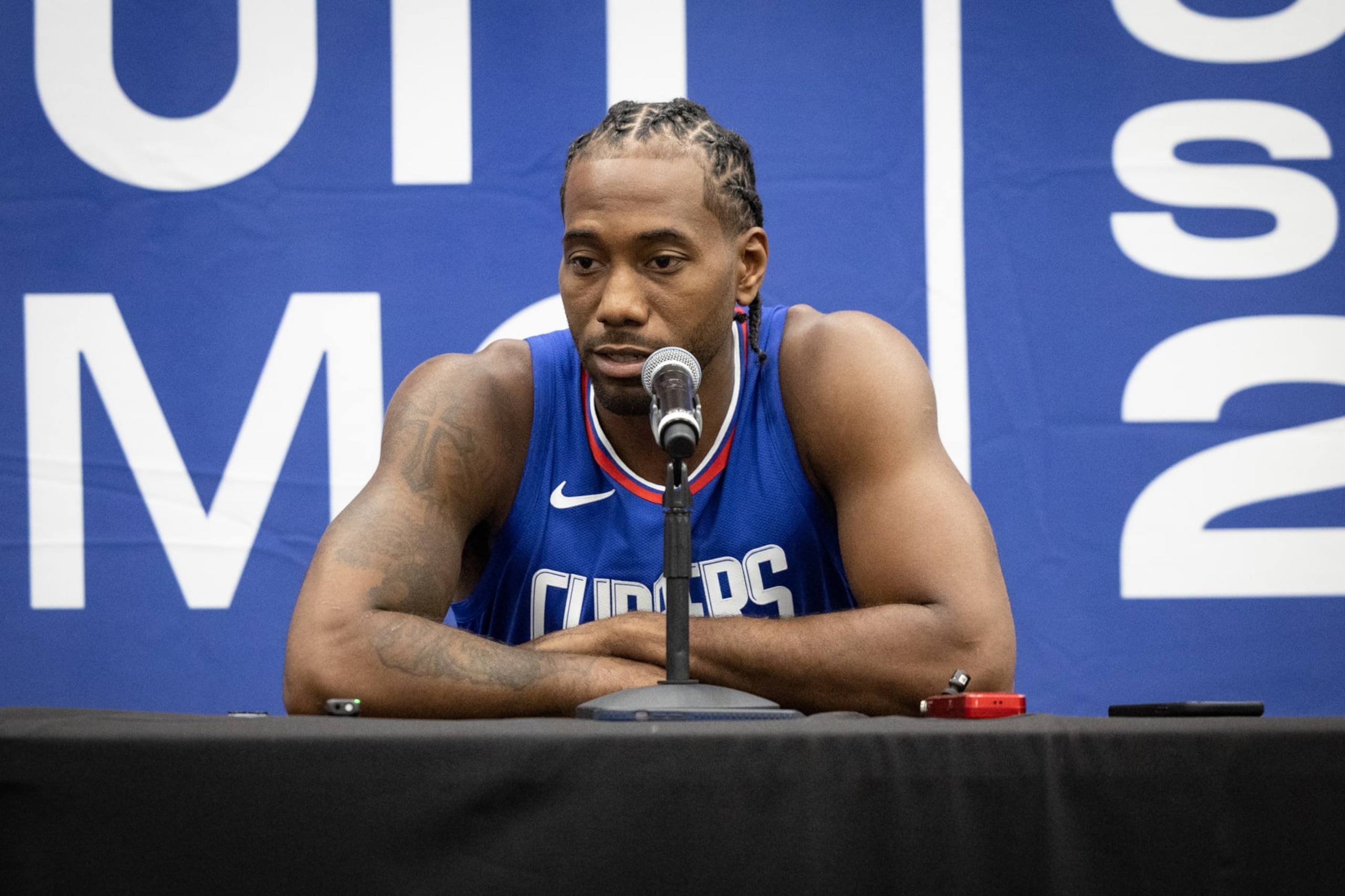 Playa Vista, CA - October 02: Kawhi Leonard answers questions at the LA Clippers media day on Monday, Oct. 2, 2023 in Playa Vista, CA. (Jason Armond / Los Angeles Times via Getty Images)