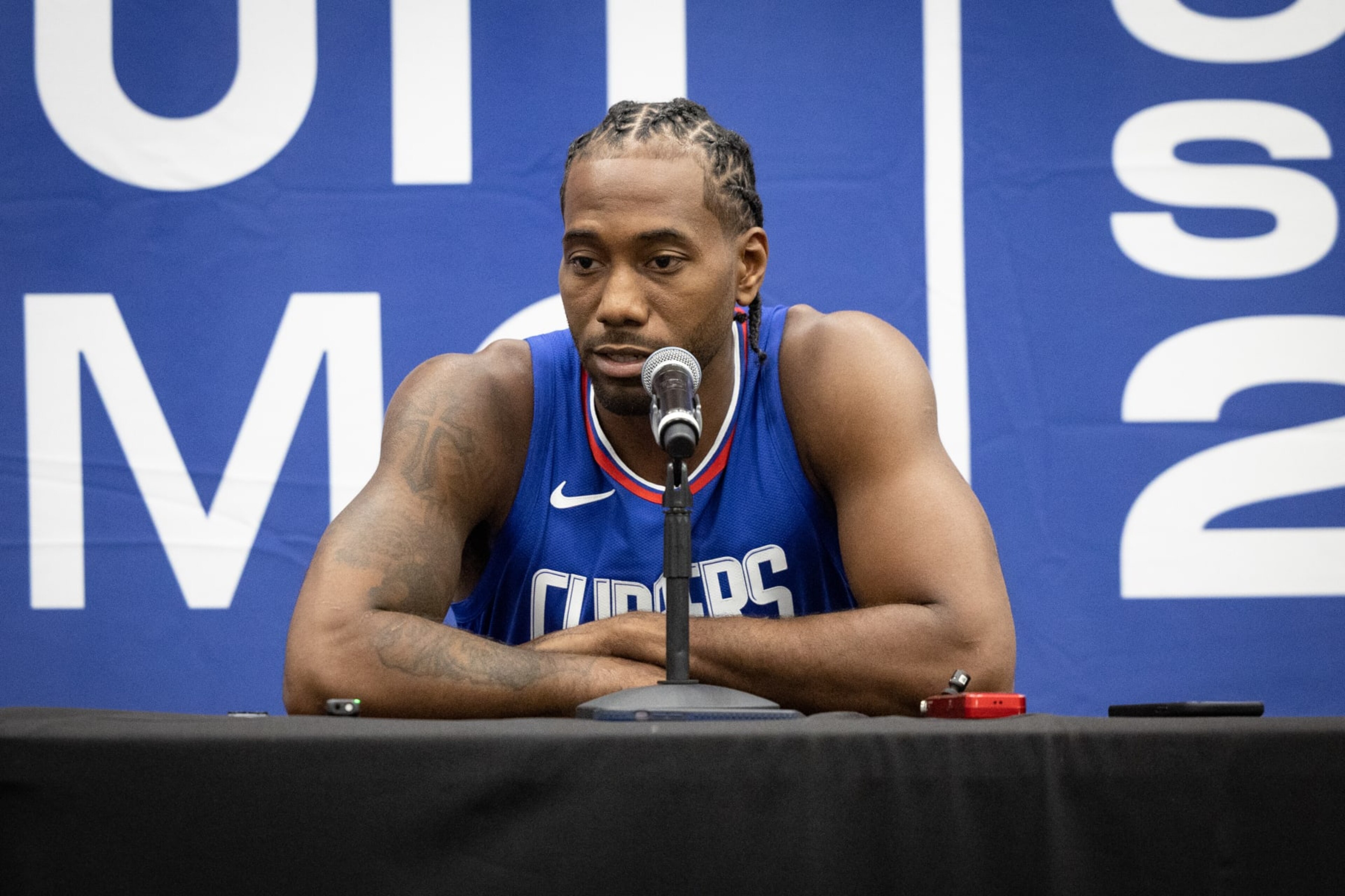 Playa Vista, CA - October 02: Kawhi Leonard answers questions at the LA Clippers media day on Monday, Oct. 2, 2023 in Playa Vista, CA. (Jason Armond / Los Angeles Times via Getty Images)