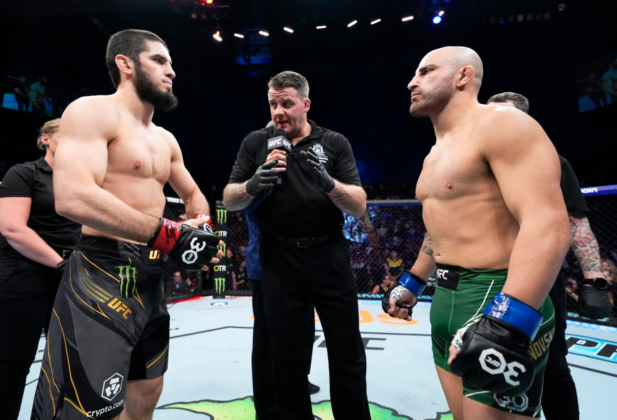 Islam Makhachev (left) and Alexander Volkanovski. 