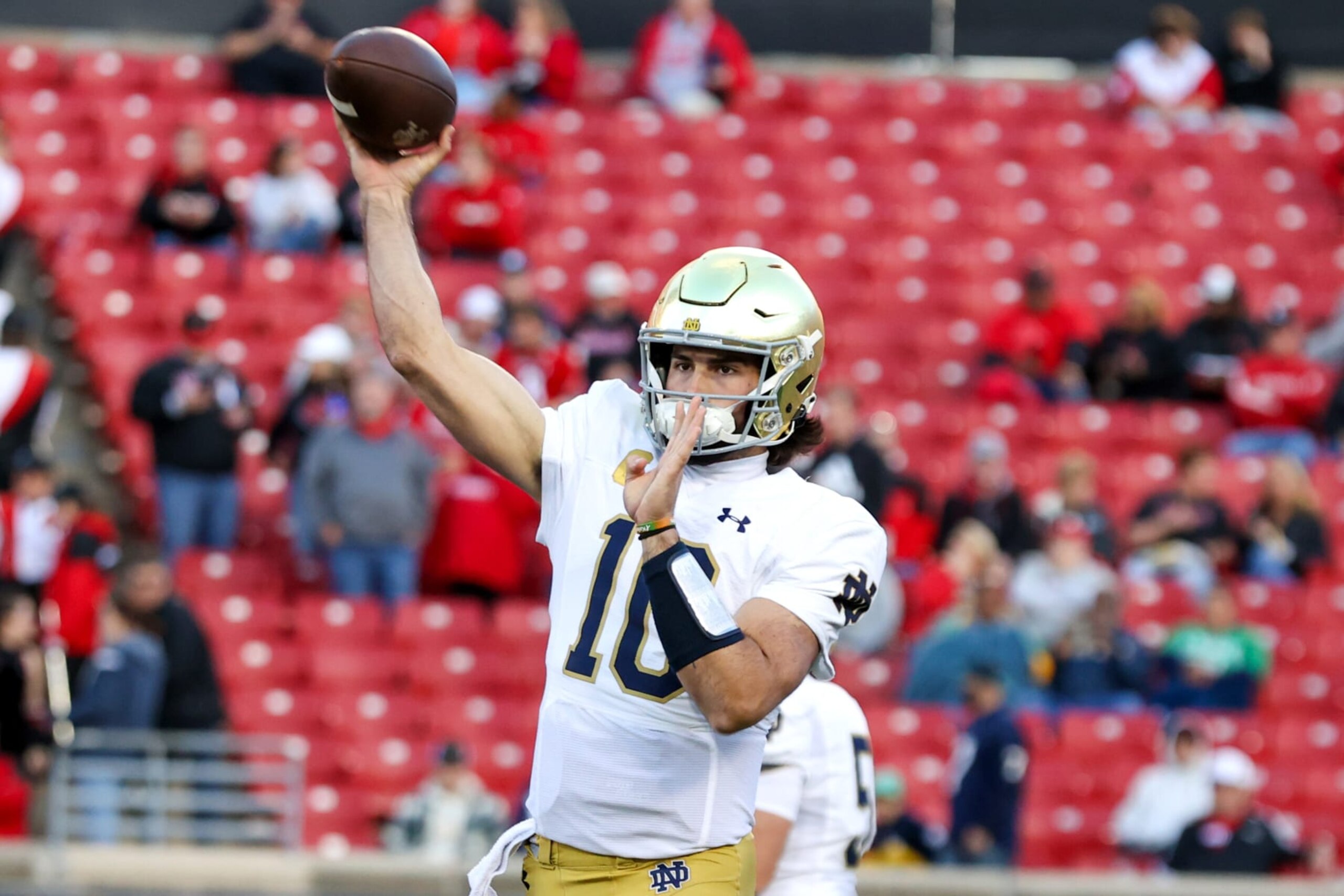 Notre Dame QB Sam Hartman