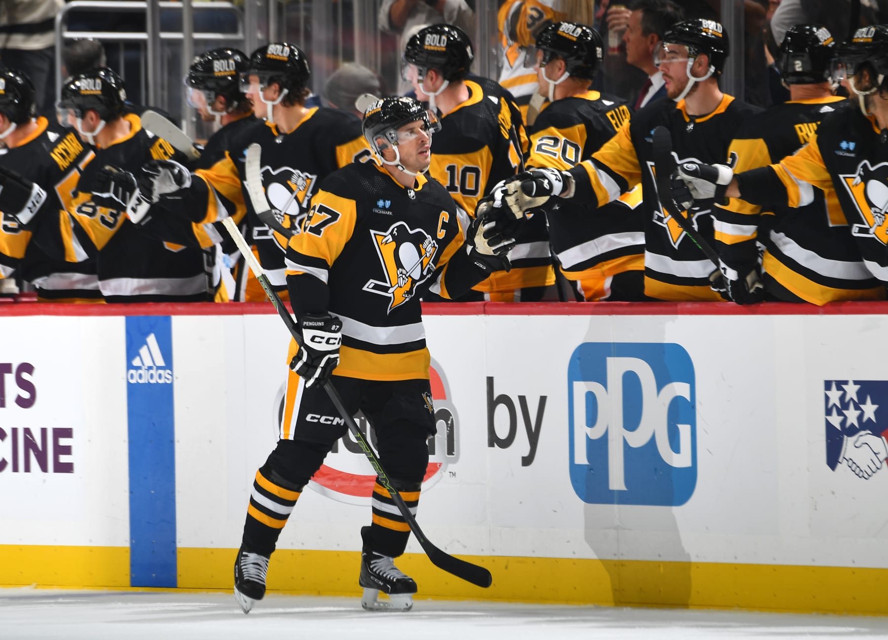PITTSBURGH, PA - OCTOBER 10:  Sidney Crosby #87 of the Pittsburgh Penguins celebrates his second period goal against the Chicago Blackhawks at PPG PAINTS Arena on October 10, 2023 in Pittsburgh, Pennsylvania. (Photo by Joe Sargent/NHLI via Getty Images)