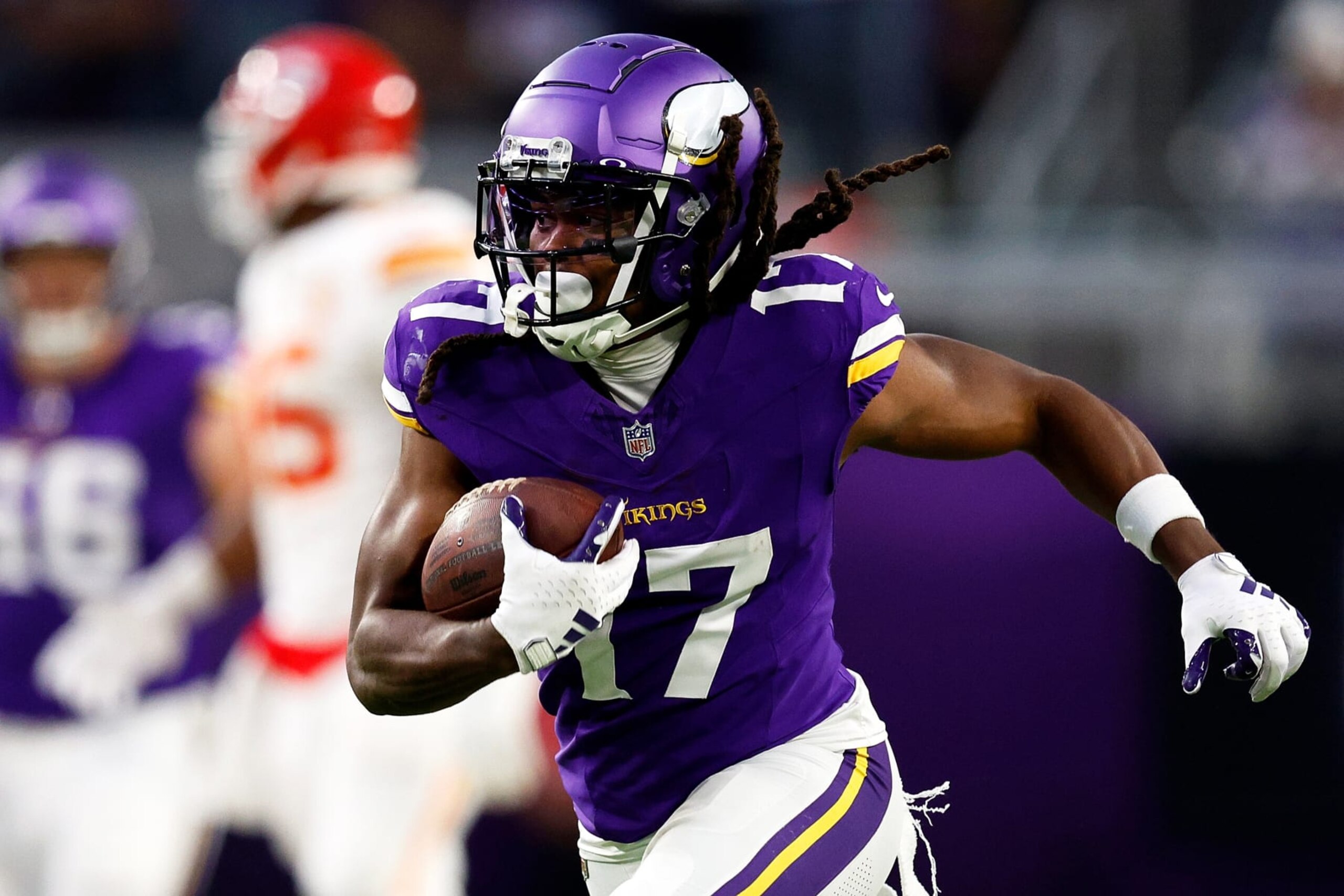 MINNEAPOLIS, MINNESOTA - OCTOBER 08: K.J. Osborn #17 of the Minnesota Vikings runs with the ball against the Kansas City Chiefs in the second half at U.S. Bank Stadium on October 08, 2023 in Minneapolis, Minnesota. The Chiefs defeated the Vikings 27-20. (Photo by David Berding/Getty Images) MINNEAPOLIS, MINNESOTA - OCTOBER 08: K.J. Osborn #17 of the Minnesota Vikings runs with the ball against the Kansas City Chiefs in the second half at U.S. Bank Stadium on October 08, 2023 in Minneapolis, Minnesota. The Chiefs defeated the Vikings 27-20. (Photo by David Berding/Getty Images)