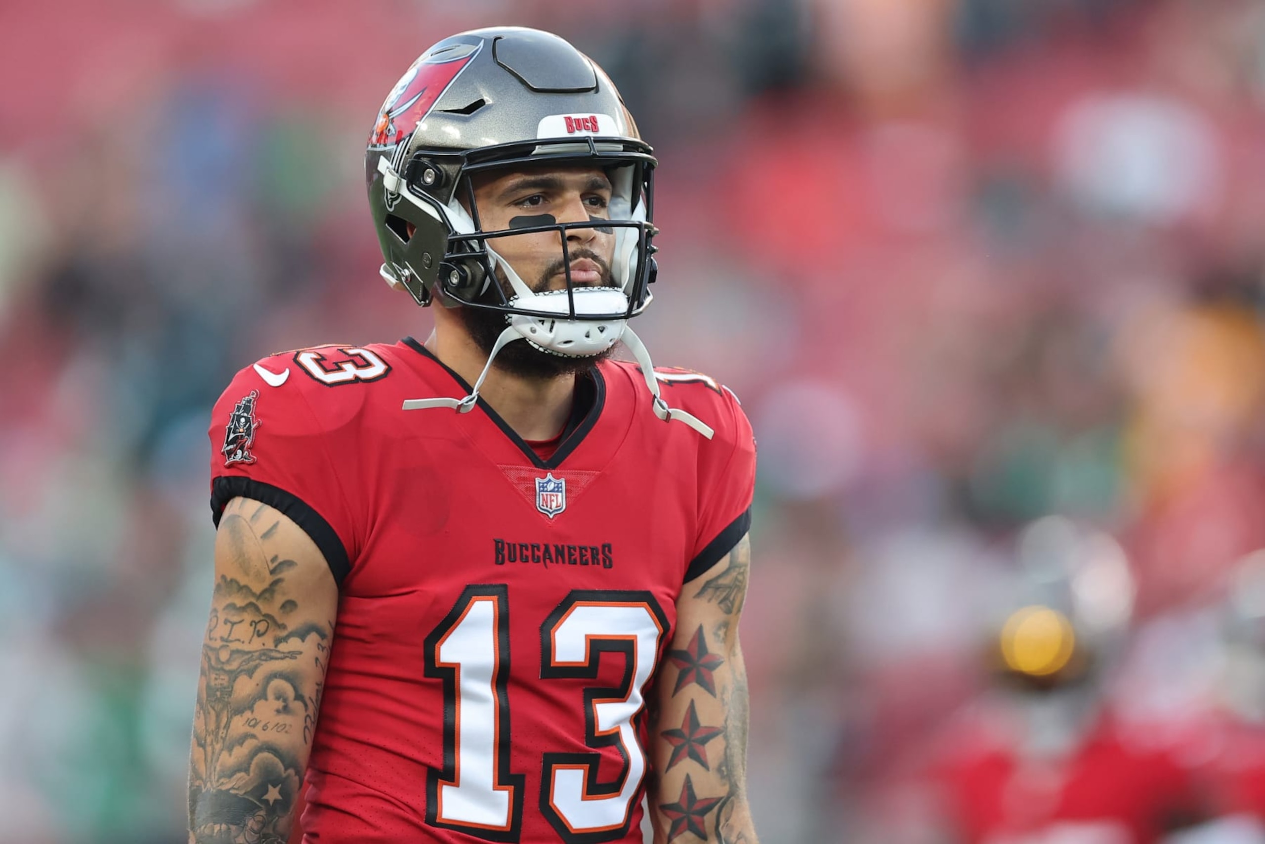 TAMPA, FLORIDA - SEPTEMBER 25: Mike Evans #13 of the Tampa Bay Buccaneers warms up prior to a game against the Philadelphia Eagles at Raymond James Stadium on September 25, 2023 in Tampa, Florida. (Photo by Mike Carlson/Getty Images)