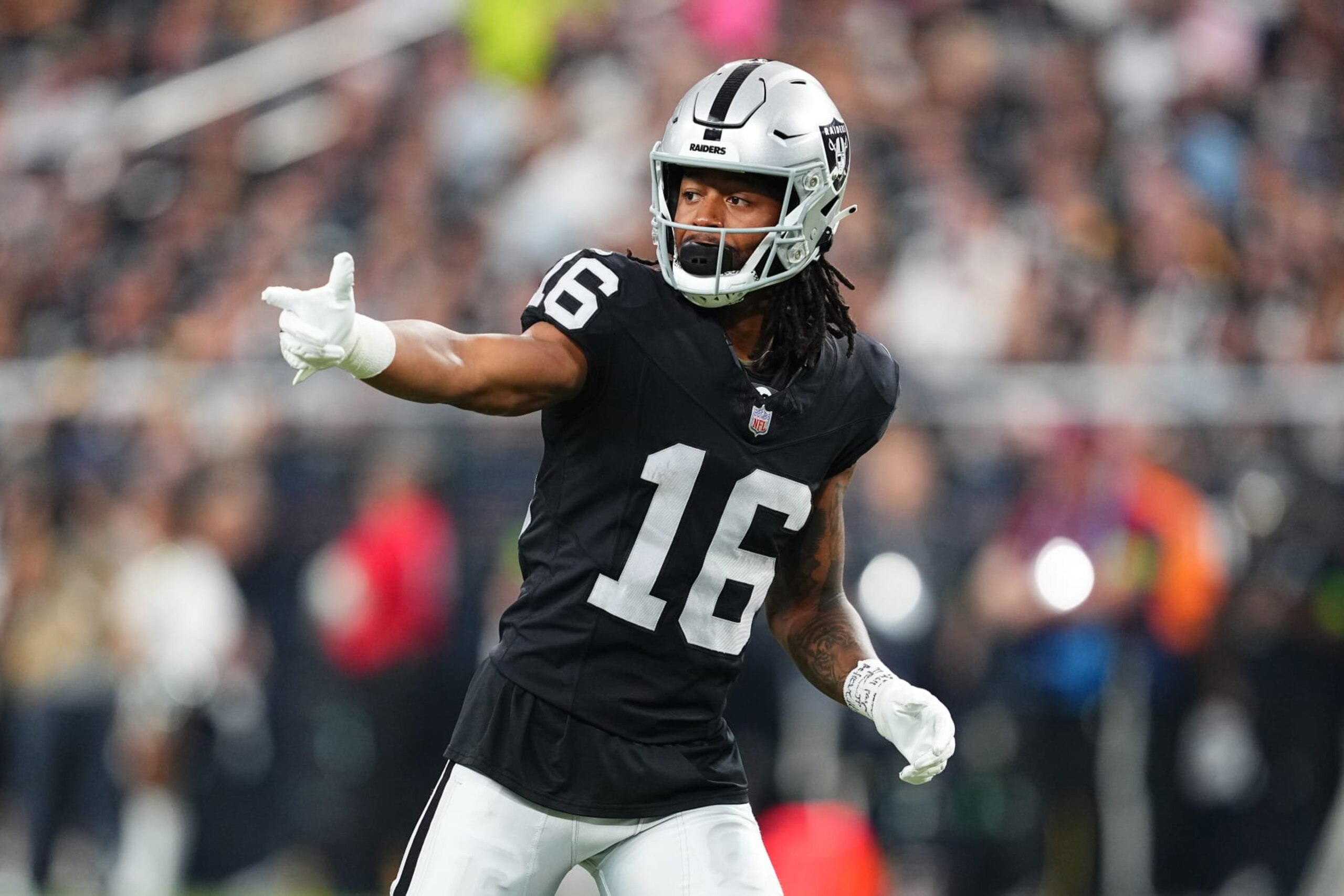 LAS VEGAS, NEVADA - SEPTEMBER 24: Wide receiver Jakobi Meyers #16 of the Las Vegas Raiders prepares for a play during the first half of a game against the Pittsburgh Steelers at Allegiant Stadium on September 24, 2023 in Las Vegas, Nevada. (Photo by Chris Unger/Getty Images) LAS VEGAS, NEVADA - SEPTEMBER 24: Wide receiver Jakobi Meyers #16 of the Las Vegas Raiders prepares for a play during the first half of a game against the Pittsburgh Steelers at Allegiant Stadium on September 24, 2023 in Las Vegas, Nevada. (Photo by Chris Unger/Getty Images)