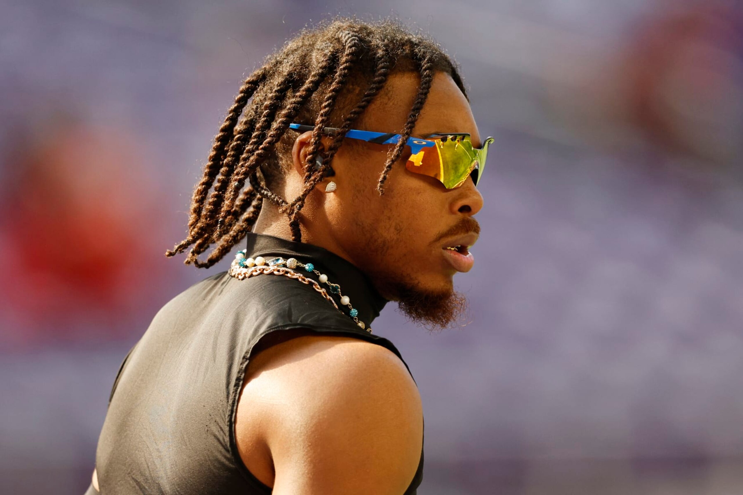 MINNEAPOLIS, MINNESOTA - OCTOBER 08: Justin Jefferson #18 of the Minnesota Vikings looks on prior to a game against the Kansas City Chiefs at U.S. Bank Stadium on October 08, 2023 in Minneapolis, Minnesota. (Photo by David Berding/Getty Images) MINNEAPOLIS, MINNESOTA - OCTOBER 08: Justin Jefferson #18 of the Minnesota Vikings looks on prior to a game against the Kansas City Chiefs at U.S. Bank Stadium on October 08, 2023 in Minneapolis, Minnesota. (Photo by David Berding/Getty Images)