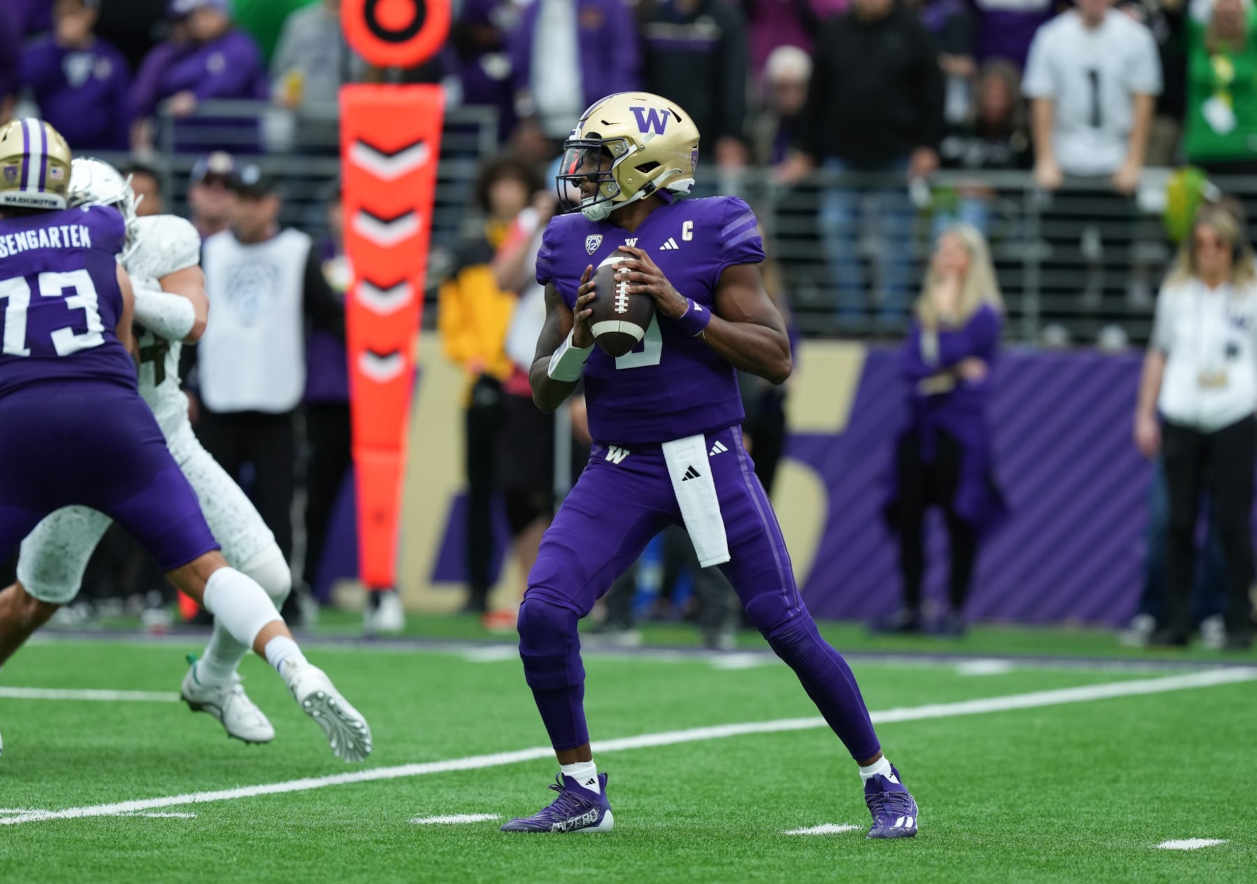 SEATTLE, WA - OCTOBER 14: Washington Huskies quarterback Michael Penix Jr. (9) sets up to throw during a PAC12 football game between the Oregon Ducks and Washington Huskies on October 14, 2023 at Husky Stadium in Seattle, WA. (Photo by Jeff Halstead/Icon Sportswire via Getty Images)