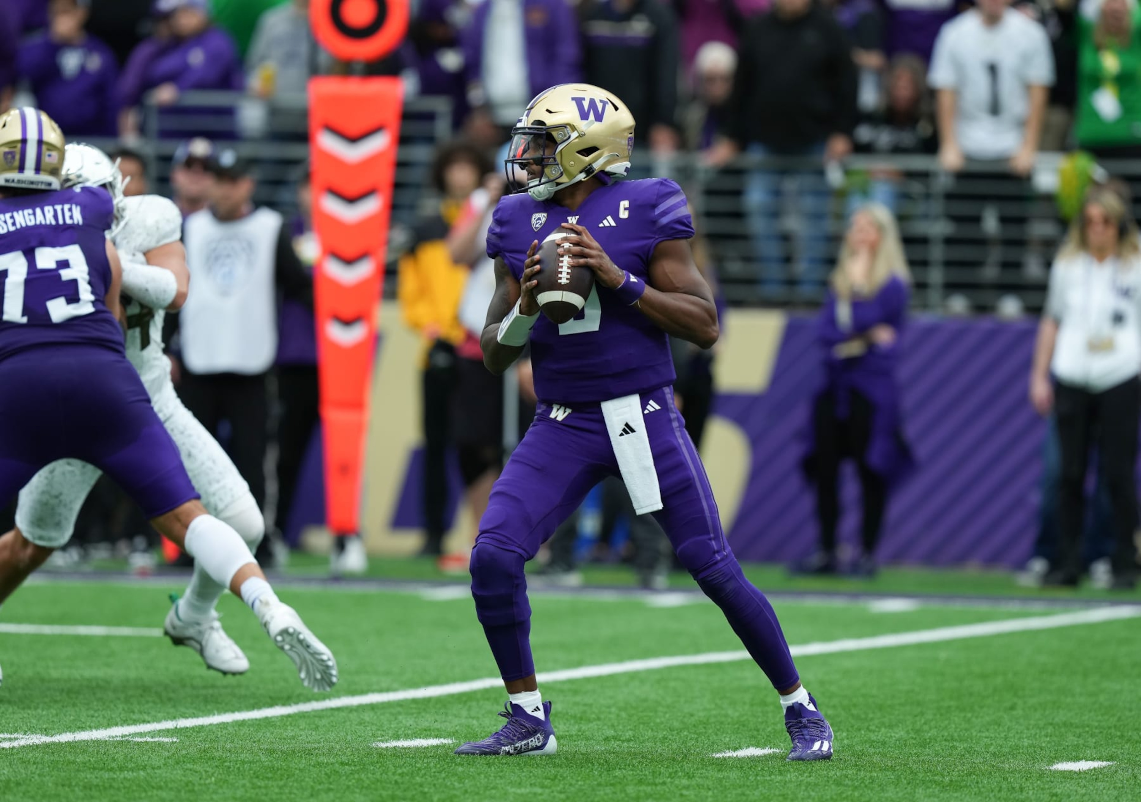 SEATTLE, WA - OCTOBER 14: Washington Huskies quarterback Michael Penix Jr. (9) sets up to throw during a PAC12 football game between the Oregon Ducks and Washington Huskies on October 14, 2023 at Husky Stadium in Seattle, WA. (Photo by Jeff Halstead/Icon Sportswire via Getty Images)
