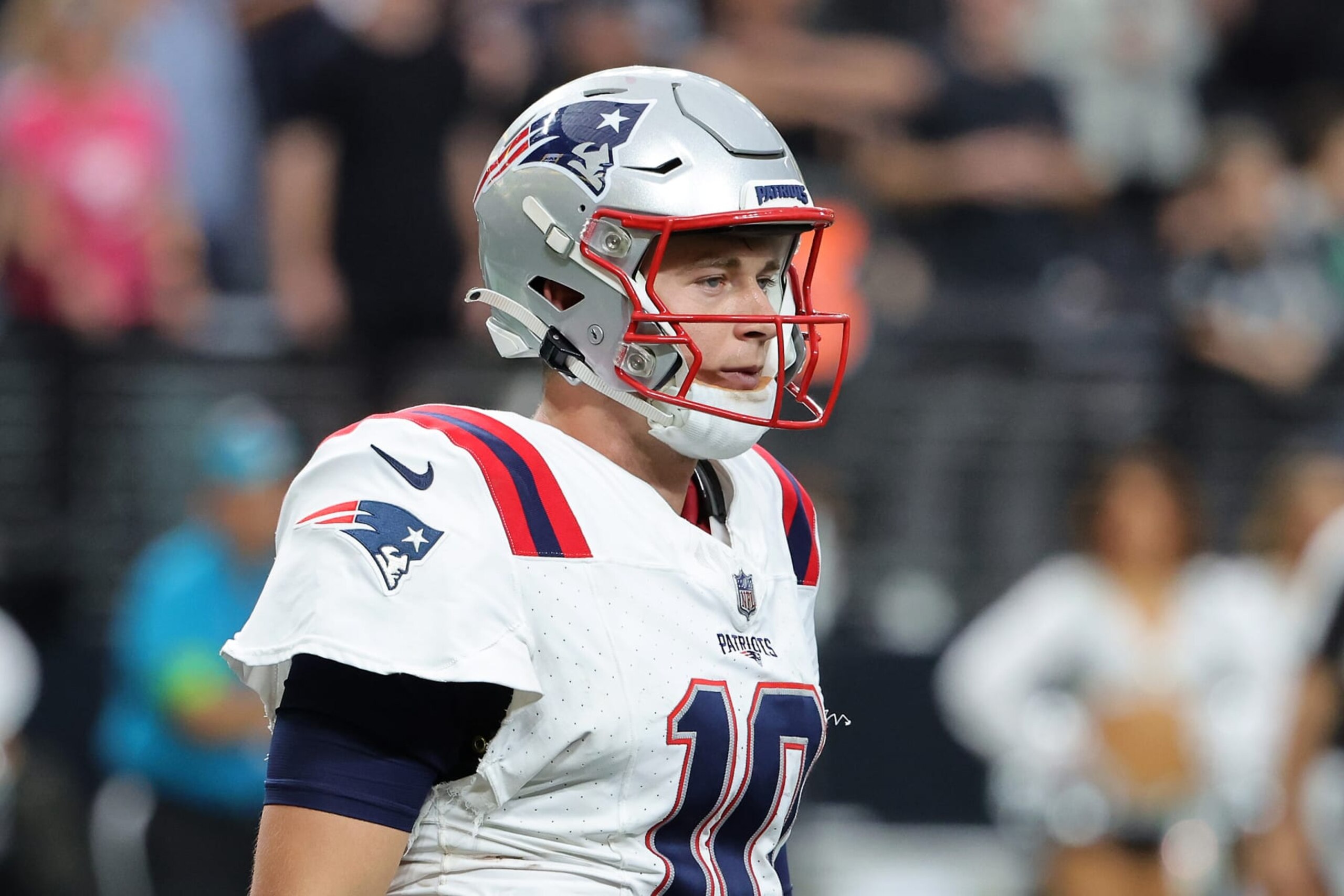 LAS VEGAS, NEVADA - OCTOBER 15: Mac Jones #10 of the New England Patriots looks on during the fourth quarter against the Las Vegas Raiders at Allegiant Stadium on October 15, 2023 in Las Vegas, Nevada. (Photo by Ethan Miller/Getty Images)