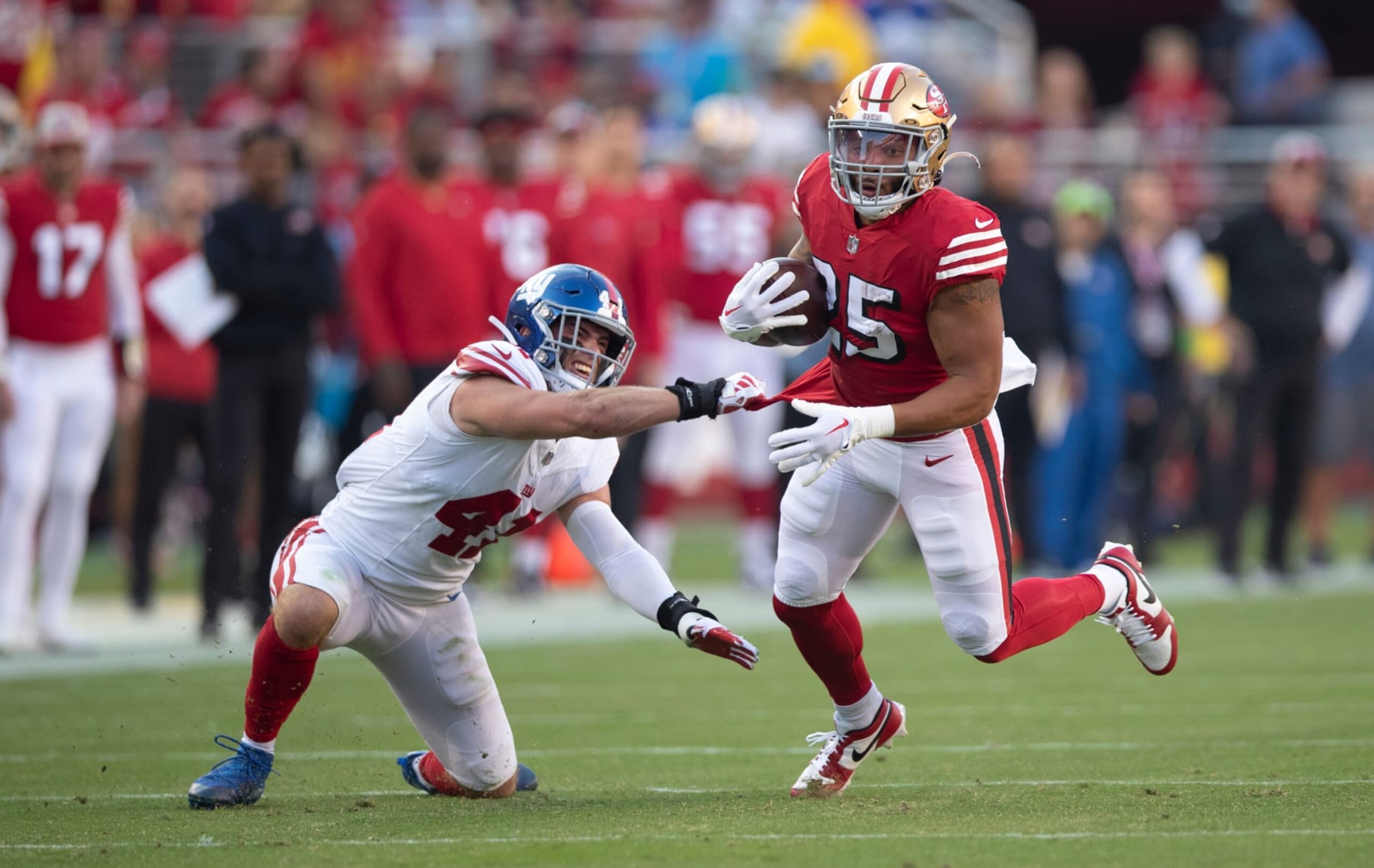 SANTA CLARA, CA - SEPTEMBER 21: Elijah Mitchell #25 of the San Francisco 49ers rushes during the game against the New York Giants at Levi's Stadium on September 21, 2023 in Santa Clara, California. The 49ers defeated the Giants 30-12. (Photo by Michael Zagaris/San Francisco 49ers/Getty Images)