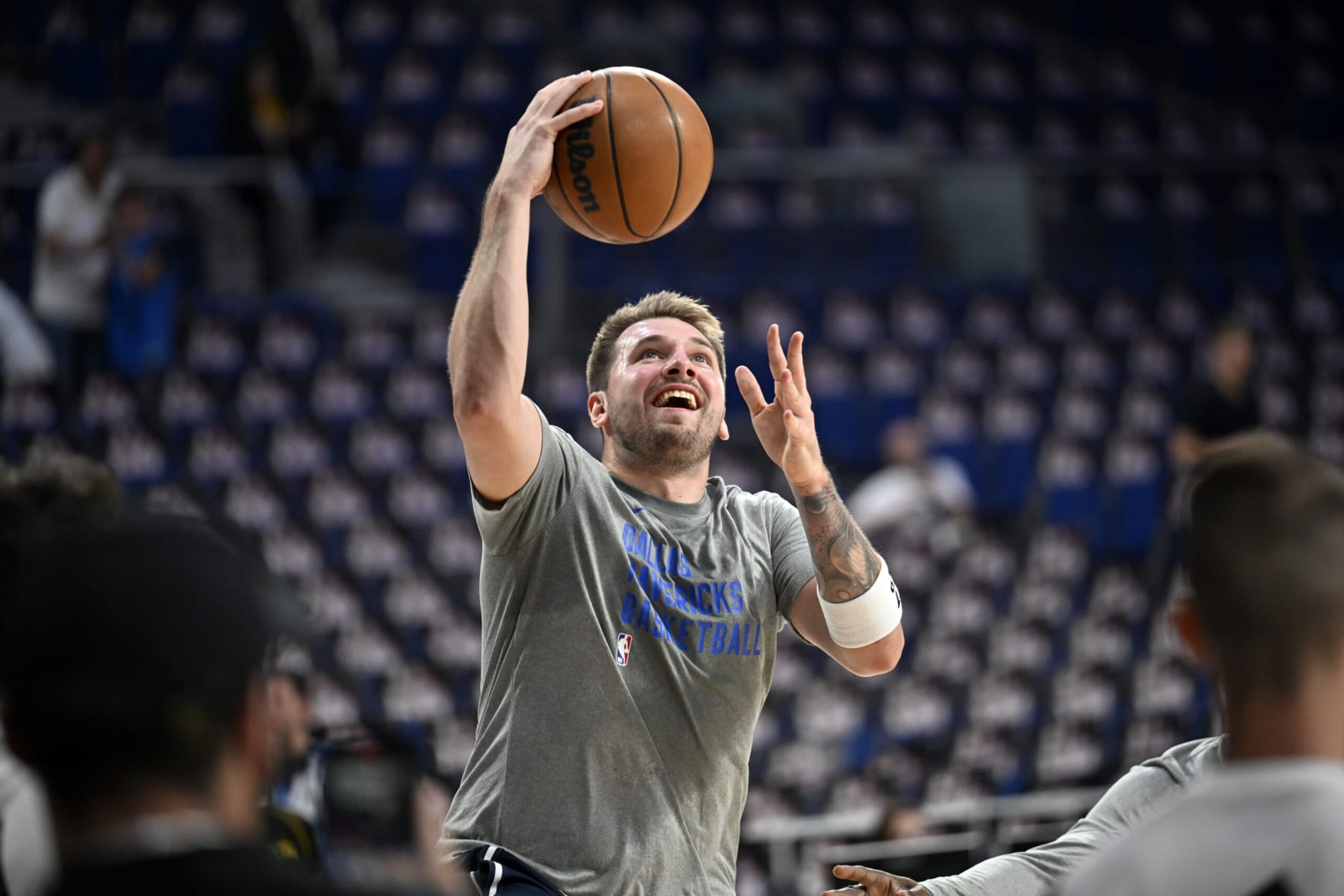 MADRID, SPAIN - OCTOBER 10: Luka Doncic of Dallas Mavericks warms up ahead of a preseason friendly match between Dallas Mavericks and Real Madrid at Wizink Center in Madrid, Spain on October 10, 2023. (Photo by Burak Akbulut/Anadolu via Getty Images) MADRID, SPAIN - OCTOBER 10: Luka Doncic of Dallas Mavericks warms up ahead of a preseason friendly match between Dallas Mavericks and Real Madrid at Wizink Center in Madrid, Spain on October 10, 2023. (Photo by Burak Akbulut/Anadolu via Getty Images)