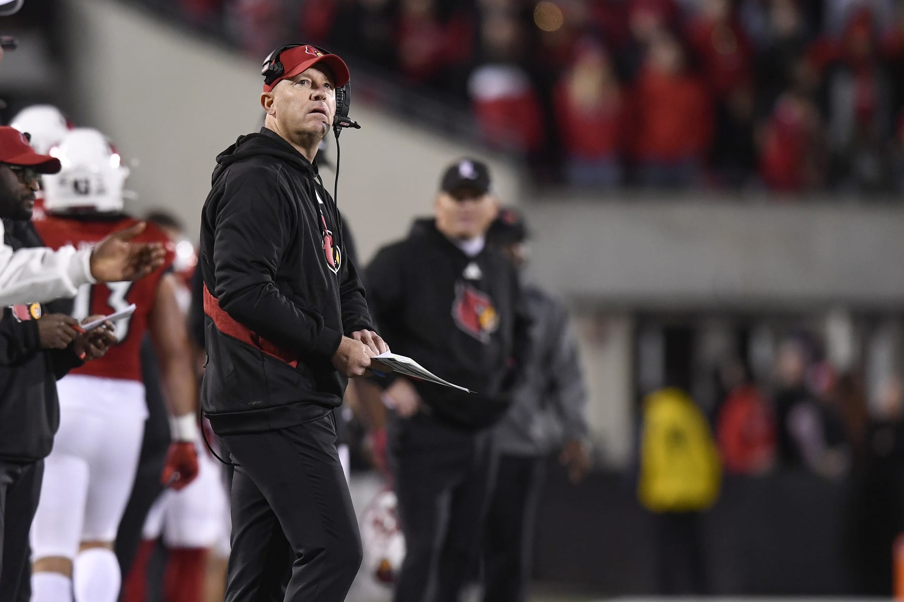 LOUISVILLE, KY - OCTOBER 07: Louisville Cardinals Head Coach Jeff Brohm looks on during the college football game between the Notre Dame Fighting Irish and the Louisville Cardinals on October 7, 2023, at L&N Stadium Stadium in Louisville, Kentucky. (Photo by Michael Allio/Icon Sportswire via Getty Images)