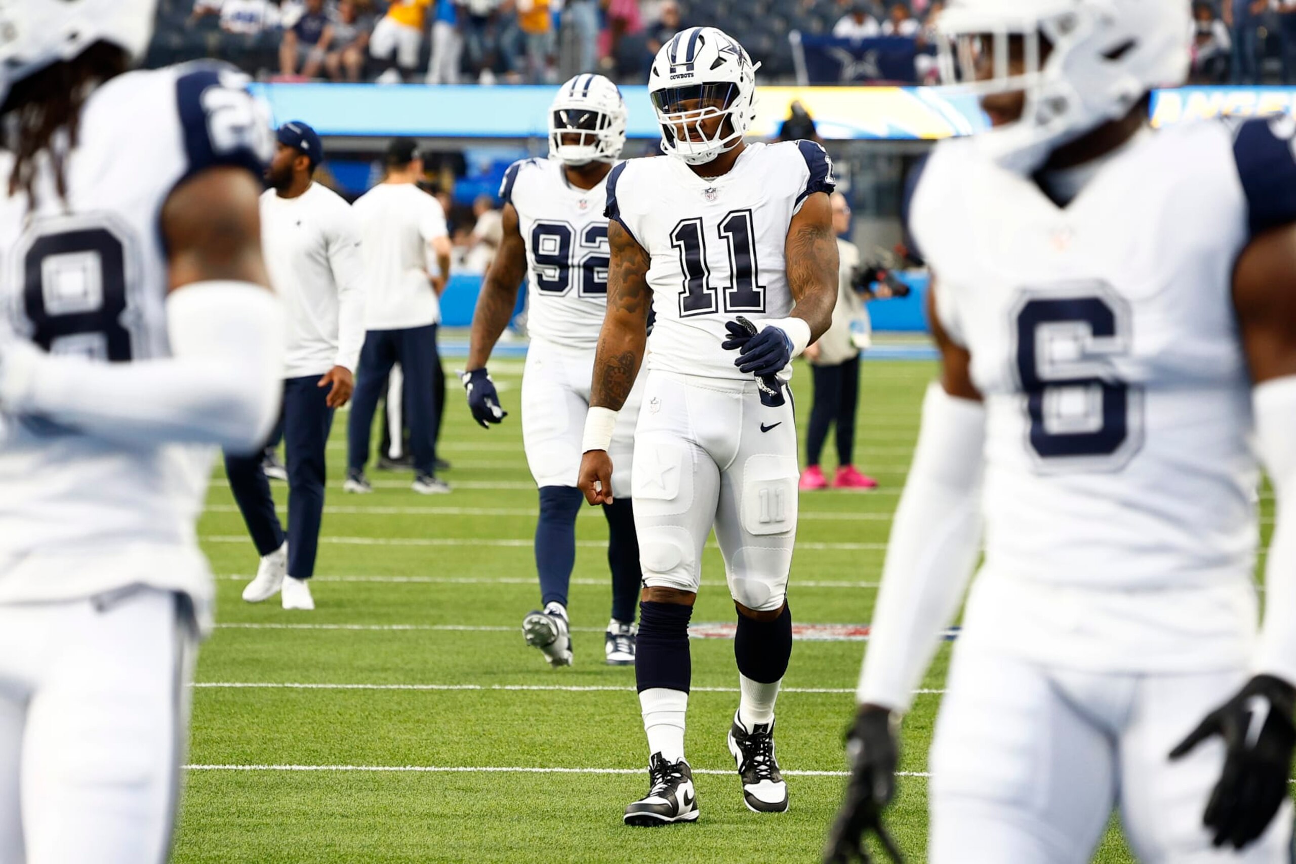 INGLEWOOD, CALIFORNIA - OCTOBER 16: Micah Parsons #11 of the Dallas Cowboys warms up before the game against the Los Angeles Chargers at SoFi Stadium on October 16, 2023 in Inglewood, California. (Photo by Ronald Martinez/Getty Images) INGLEWOOD, CALIFORNIA - OCTOBER 16: Micah Parsons #11 of the Dallas Cowboys warms up before the game against the Los Angeles Chargers at SoFi Stadium on October 16, 2023 in Inglewood, California. (Photo by Ronald Martinez/Getty Images)