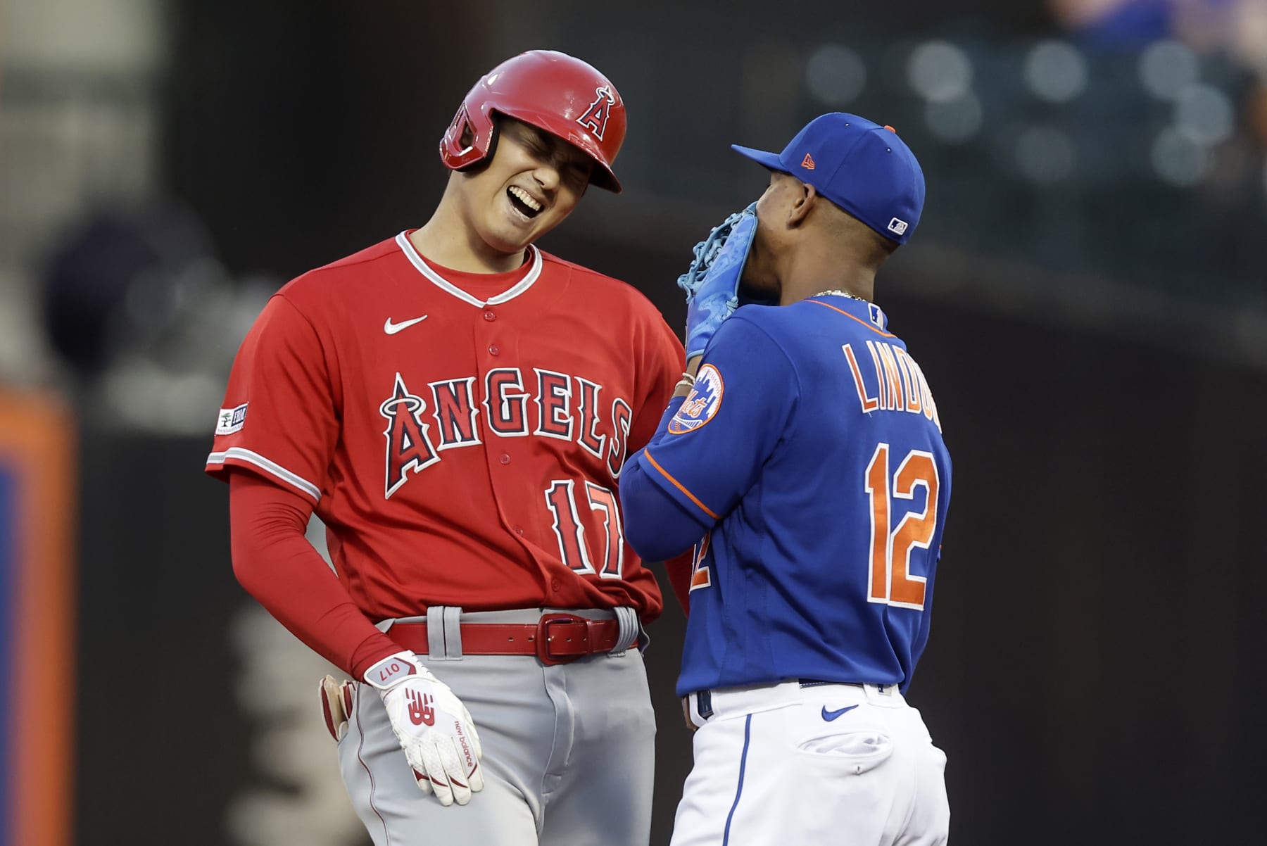 Shohei Ohtani (L) and Francisco Lindor (R) at Citi Field in Aug. 2023