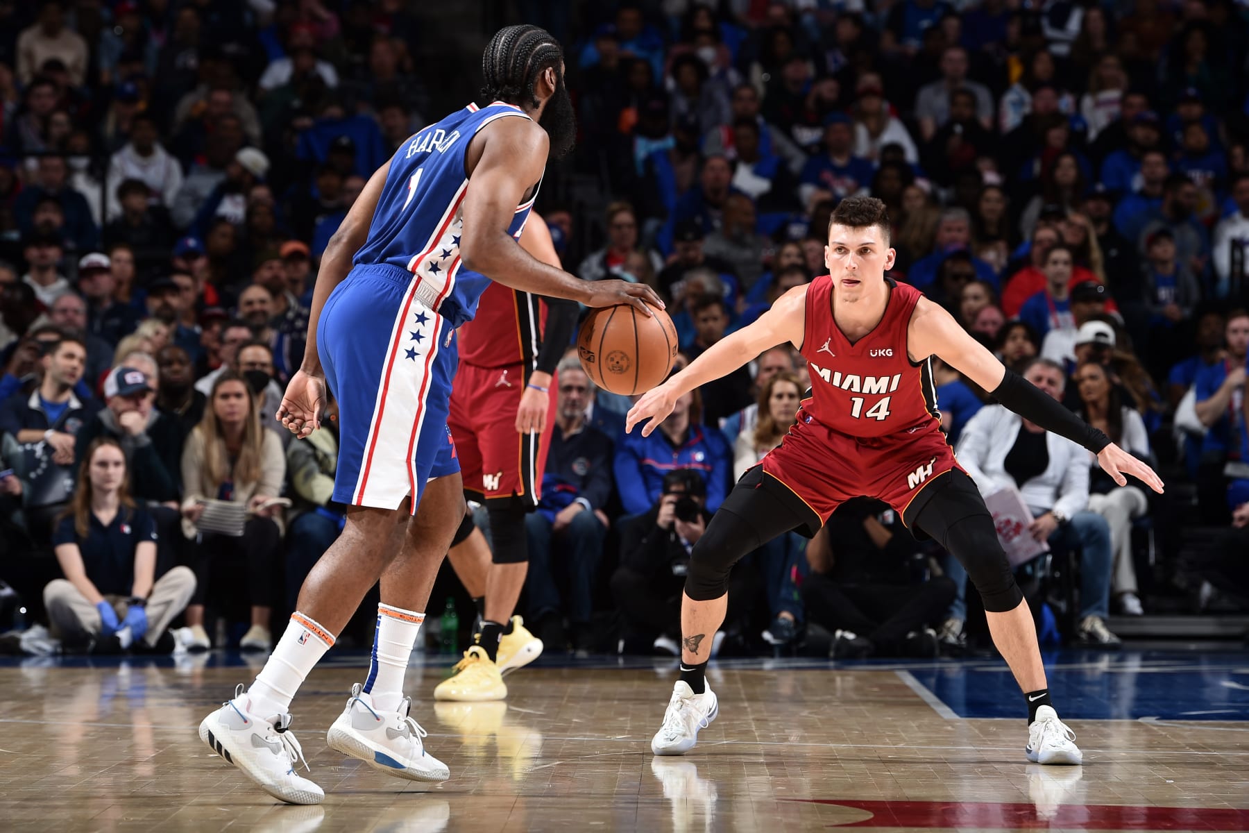 PHILADELPHIA, PA - MAY 6: Tyler Herro #14 of the Miami Heat plays defense during the game against the Philadelphia 76ers during Game 3 of the 2022 NBA Playoffs Eastern Conference Semifinals on May 6, 2022 at the Wells Fargo Center in Philadelphia, Pennsylvania NOTE TO USER: User expressly acknowledges and agrees that, by downloading and/or using this Photograph, user is consenting to the terms and conditions of the Getty Images License Agreement. Mandatory Copyright Notice: Copyright 2022 NBAE (Photo by David Dow/NBAE via Getty Images)