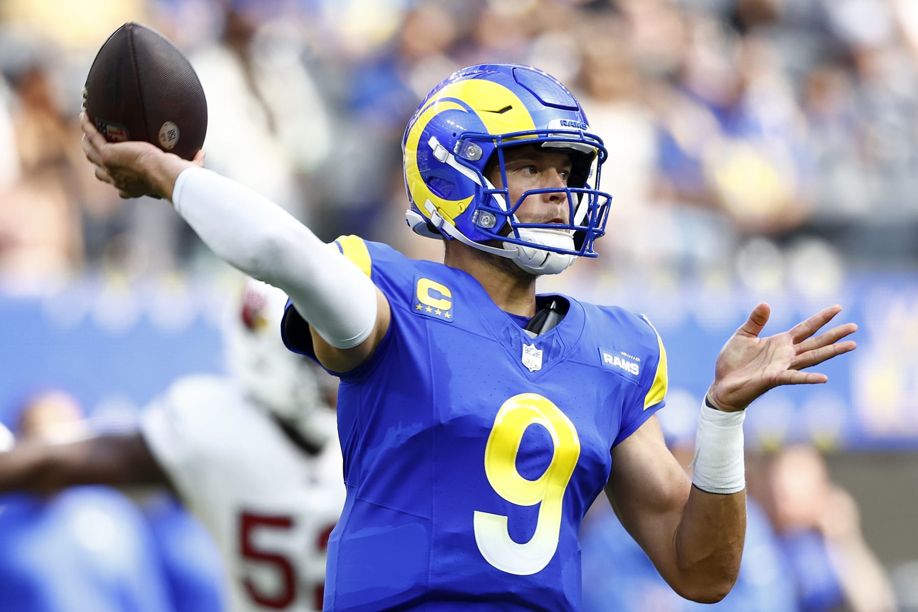 INGLEWOOD, CALIFORNIA - OCTOBER 15: Matthew Stafford #9 of the Los Angeles Rams throws a pass during the second quarter at SoFi Stadium on October 15, 2023 in Inglewood, California. (Photo by Ronald Martinez/Getty Images)