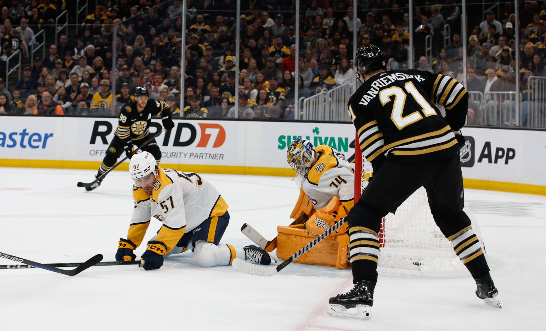 BOSTON, MASSACHUSETTS - OCTOBER 14: James van Riemsdyk #21 of the Boston Bruins scores against Juuse Saros #74 of the Nashville Predators during the first period at the TD Garden on October 14, 2023 in Boston, Massachusetts. (Photo by Richard T Gagnon/Getty Images)