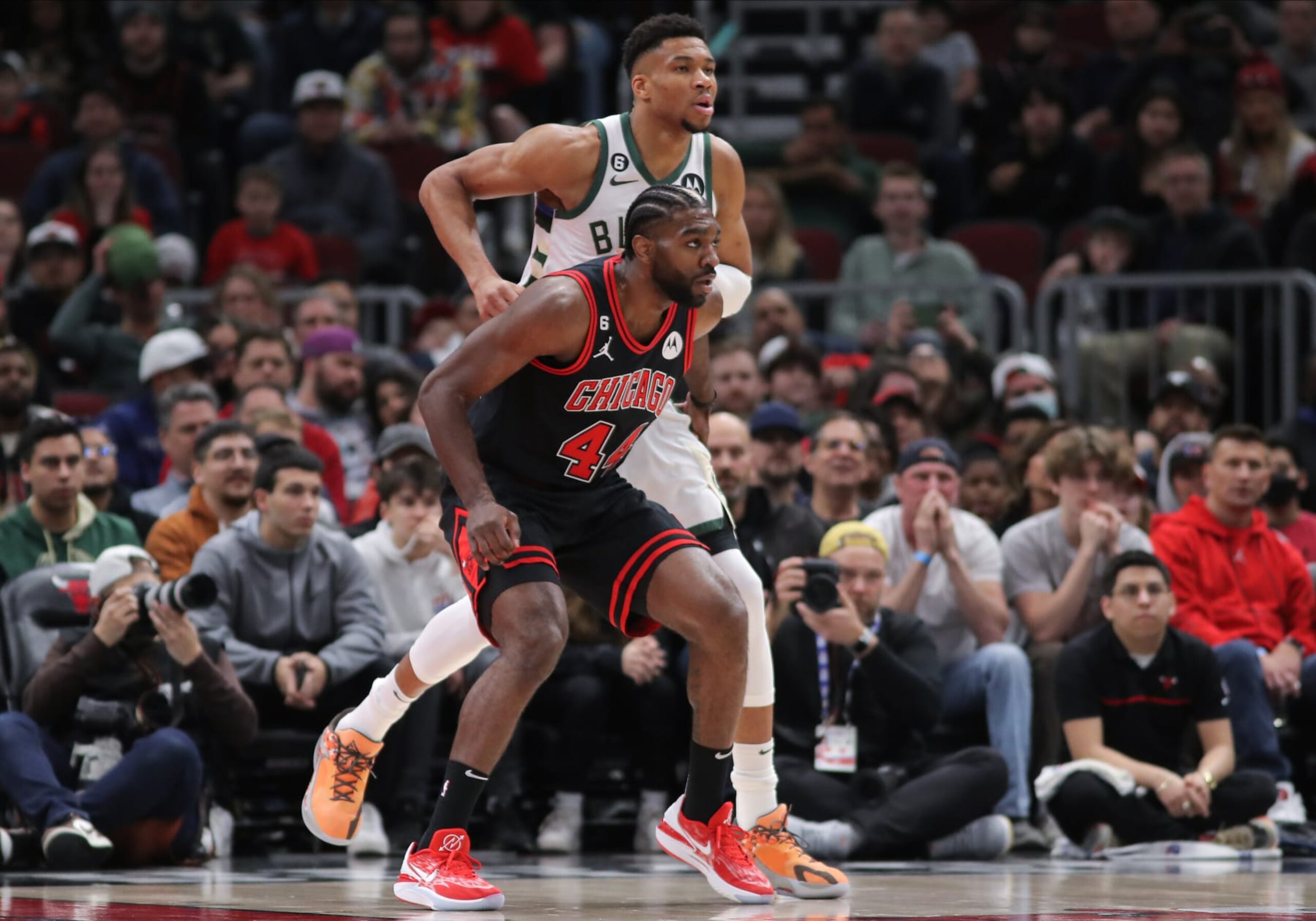 CHICAGO, IL - FEBRUARY 16: Chicago Bulls Forward Patrick Williams (44) posts up against Milwaukee Bucks Forward Giannis Antetokounmpo (34) during a NBA game between the Milwaukee Bucks and the Chicago Bulls on February 16, 2023 at the United Center in Chicago, IL. (Photo by Melissa Tamez/Icon Sportswire via Getty Images)