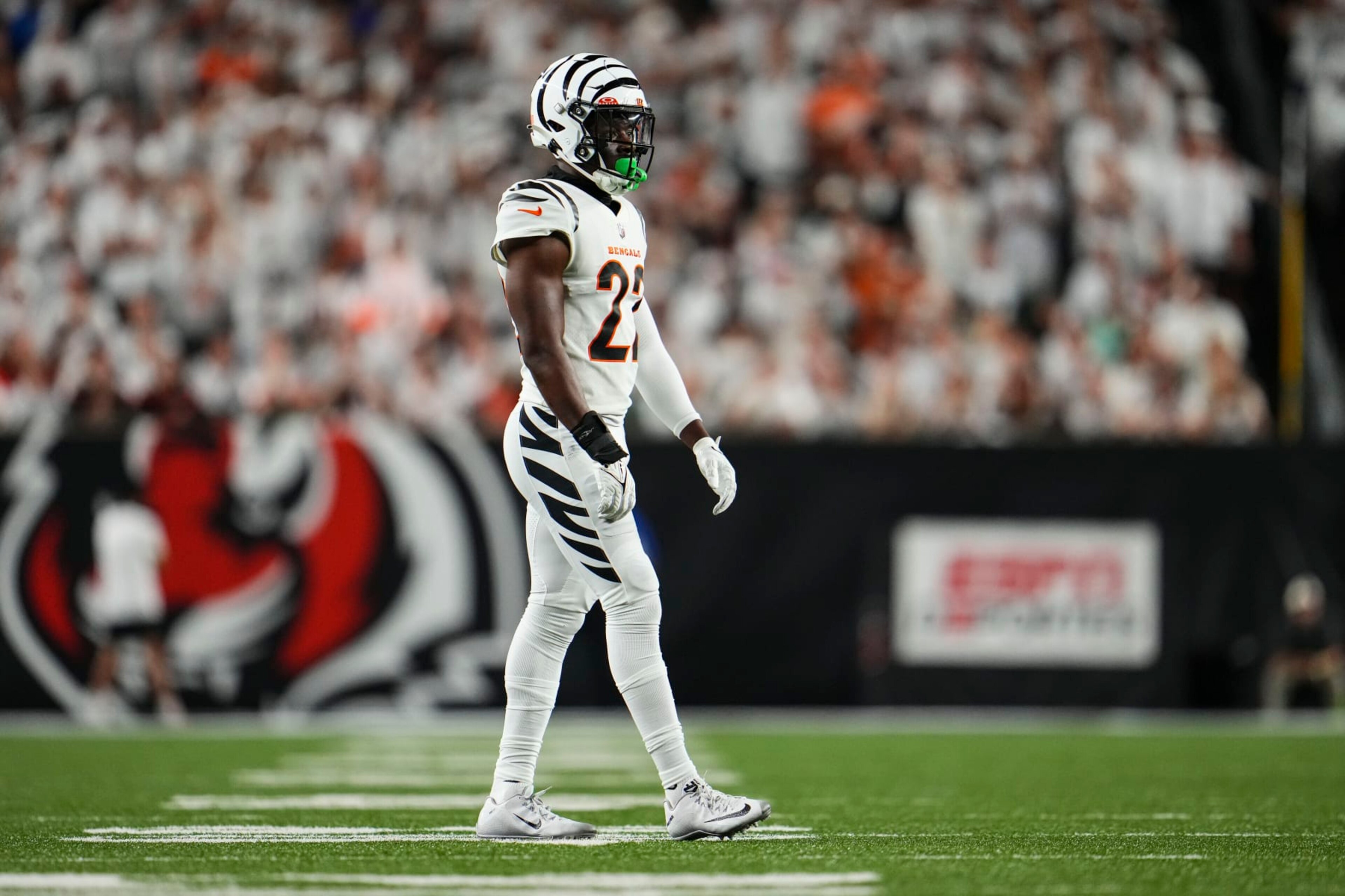 CINCINNATI, OH - SEPTEMBER 25: Chidobe Awuzie #22 of the Cincinnati Bengals defends in coverage during at Paycor Stadium on September 25, 2023 in Cincinnati, Ohio. (Photo by Cooper Neill/Getty Images)