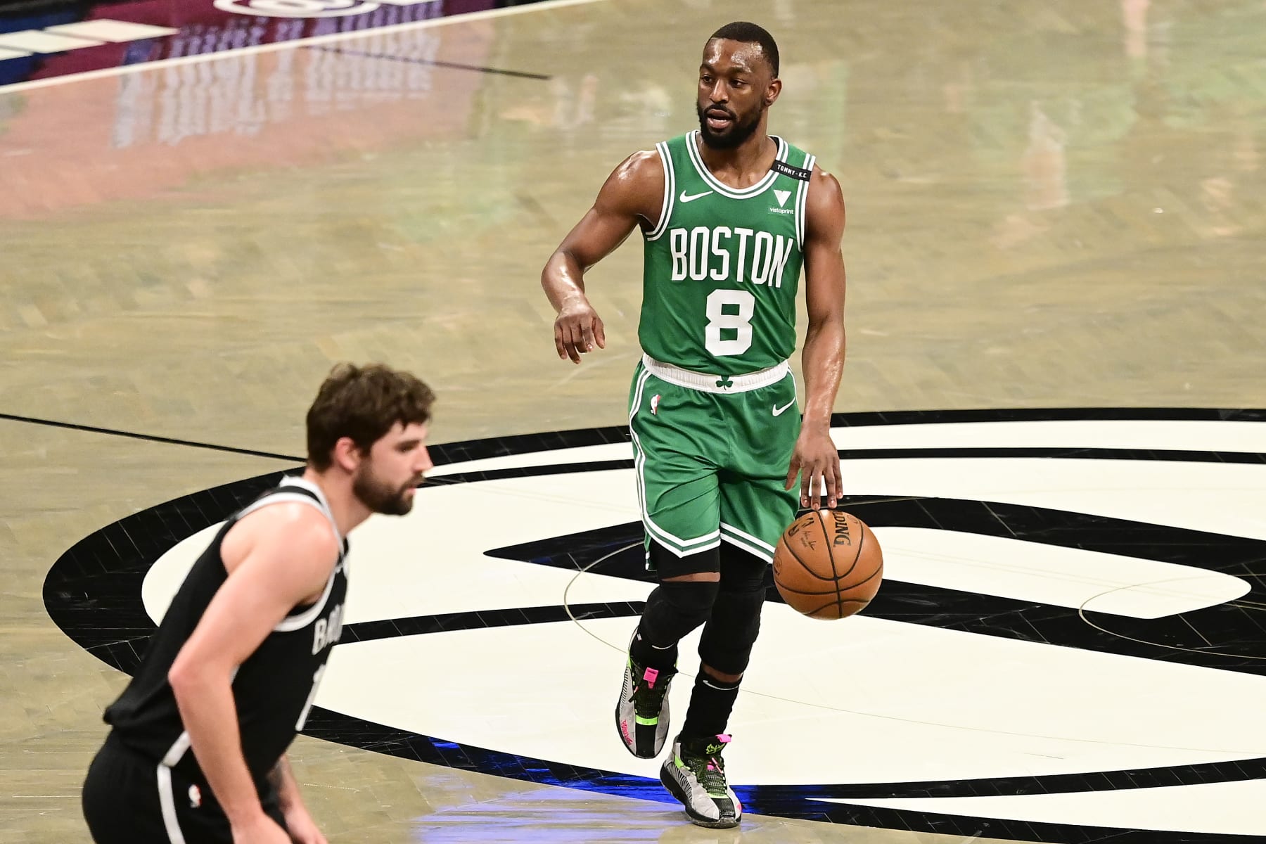 NEW YORK, NEW YORK - MAY 22:  Kemba Walker #8 of the Boston Celtics handles the ball against the Brooklyn Nets in Game One of the First Round of the 2021 NBA Playoffs at Barclays Center at Barclays Center on May 22, 2021 in New York City. NOTE TO USER: User expressly acknowledges and agrees that, by downloading and or using this photograph, User is consenting to the terms and conditions of the Getty Images License Agreement.  (Photo by Steven Ryan/Getty Images)