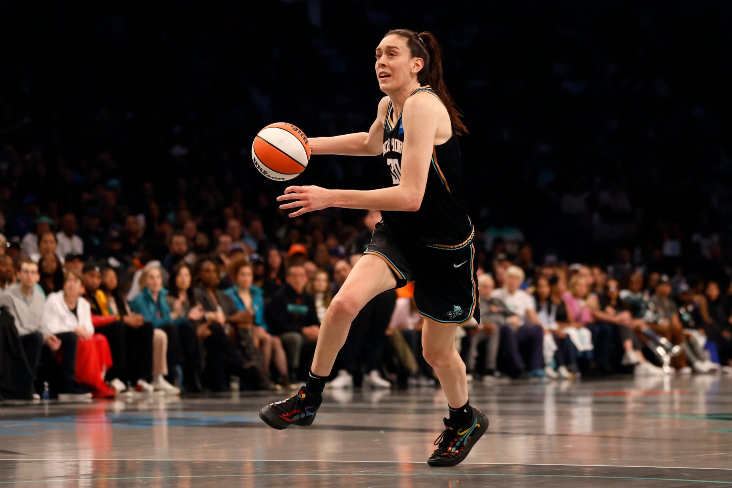 NEW YORK, NEW YORK - OCTOBER 18: Breanna Stewart #30 of the New York Liberty drives to the basket in the second quarter against the Las Vegas Aces during Game Four of the 2023 WNBA Finals at Barclays Center on October 18, 2023 in New York City. (Photo by Sarah Stier/Getty Images)