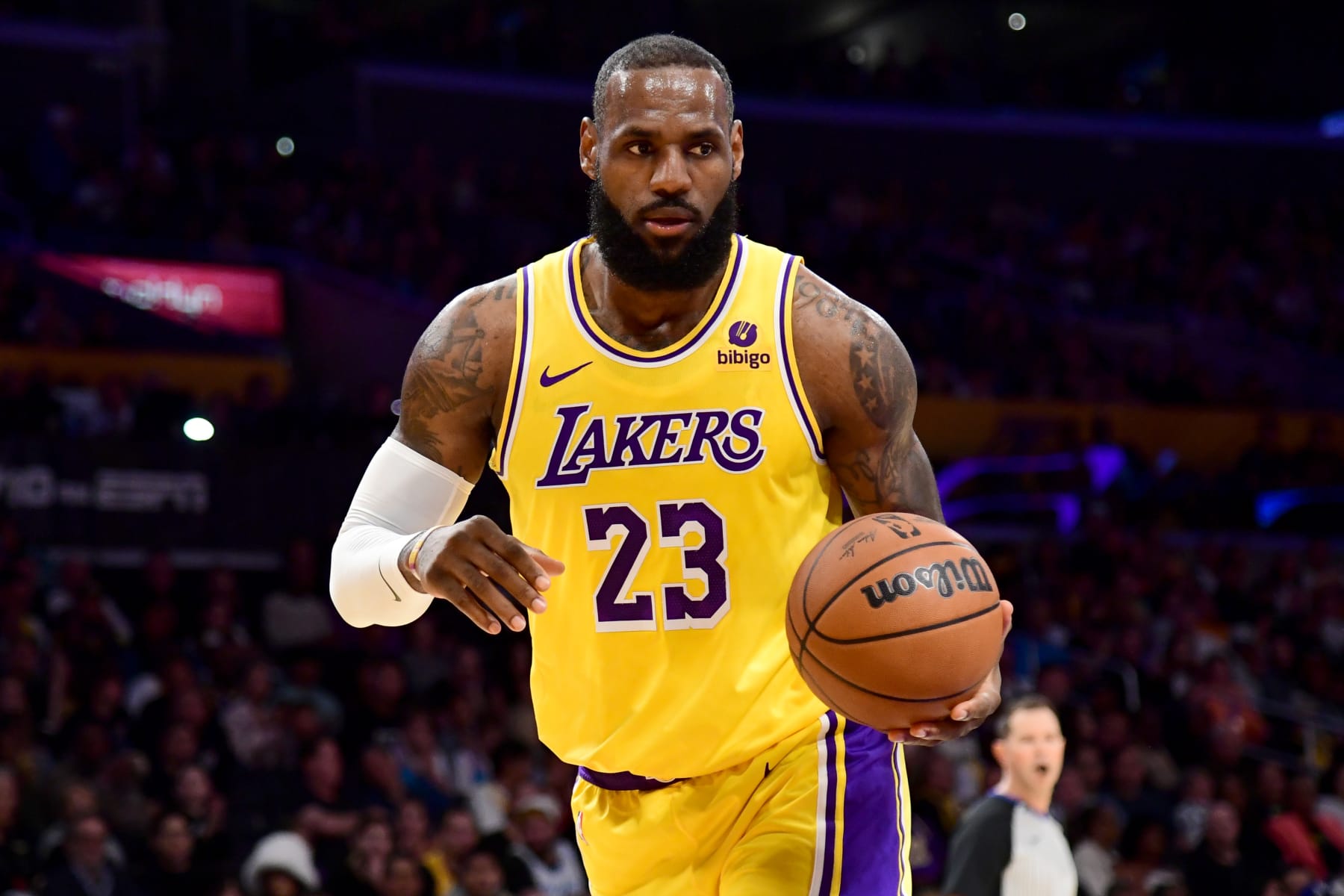 LOS ANGELES, CA - OCTOBER 13: LeBron James #23 of the Los Angeles Lakers dribbles the ball during the game against the Golden State Warriors on October 13, 2023 at Crypto.Com Arena in Los Angeles, California. NOTE TO USER: User expressly acknowledges and agrees that, by downloading and/or using this Photograph, user is consenting to the terms and conditions of the Getty Images License Agreement. Mandatory Copyright Notice: Copyright 2023 NBAE (Photo by Adam Pantozzi/NBAE via Getty Images)