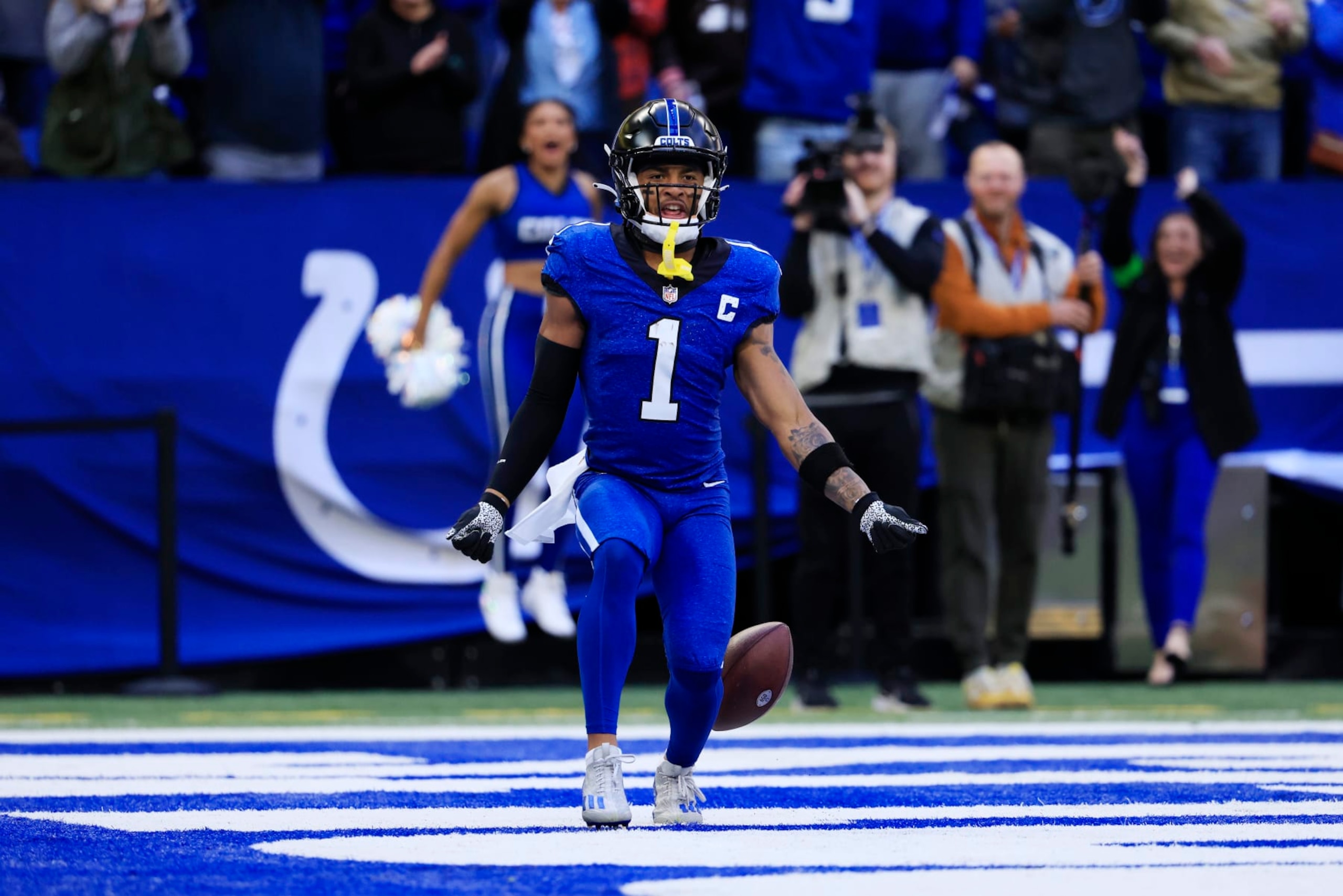 INDIANAPOLIS, INDIANA - OCTOBER 22: Josh Downs #1 of the Indianapolis Colts reacts after a touchdown during the first quarter against the Cleveland Browns at Lucas Oil Stadium on October 22, 2023 in Indianapolis, Indiana. (Photo by Justin Casterline/Getty Images)