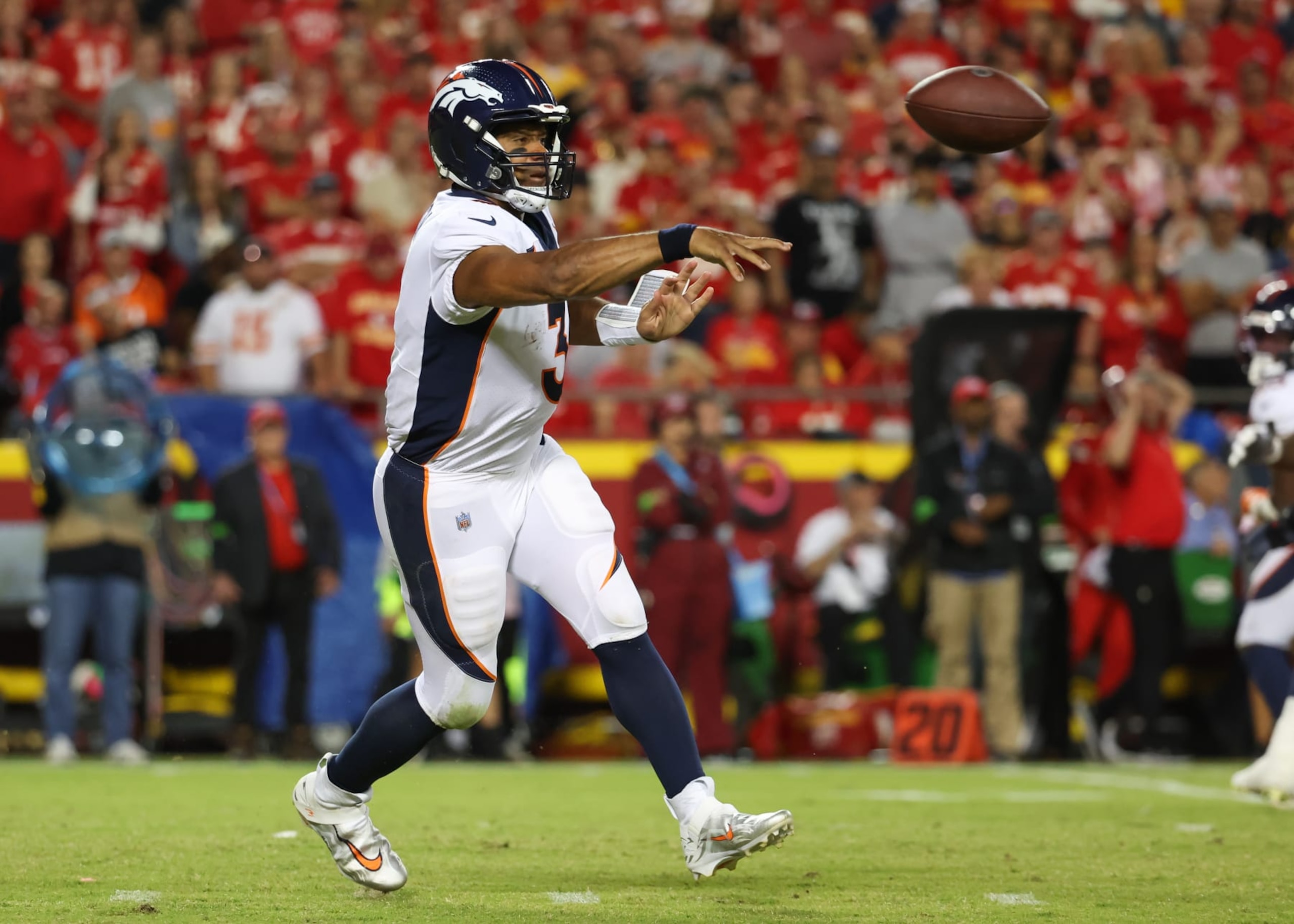 KANSAS CITY, MO - OCTOBER 12: Denver Broncos quarterback Russell Wilson (3) throws a sidearm pass in the second quarter of an AFC West matchup between the Denver Broncos and Kansas City Chiefs on Oct 12, 2023 at GEHA Field at Arrowhead Stadium in Kansas City, MO. (Photo by Scott Winters/Icon Sportswire via Getty Images) KANSAS CITY, MO - OCTOBER 12: Denver Broncos quarterback Russell Wilson (3) throws a sidearm pass in the second quarter of an AFC West matchup between the Denver Broncos and Kansas City Chiefs on Oct 12, 2023 at GEHA Field at Arrowhead Stadium in Kansas City, MO. (Photo by Scott Winters/Icon Sportswire via Getty Images)
