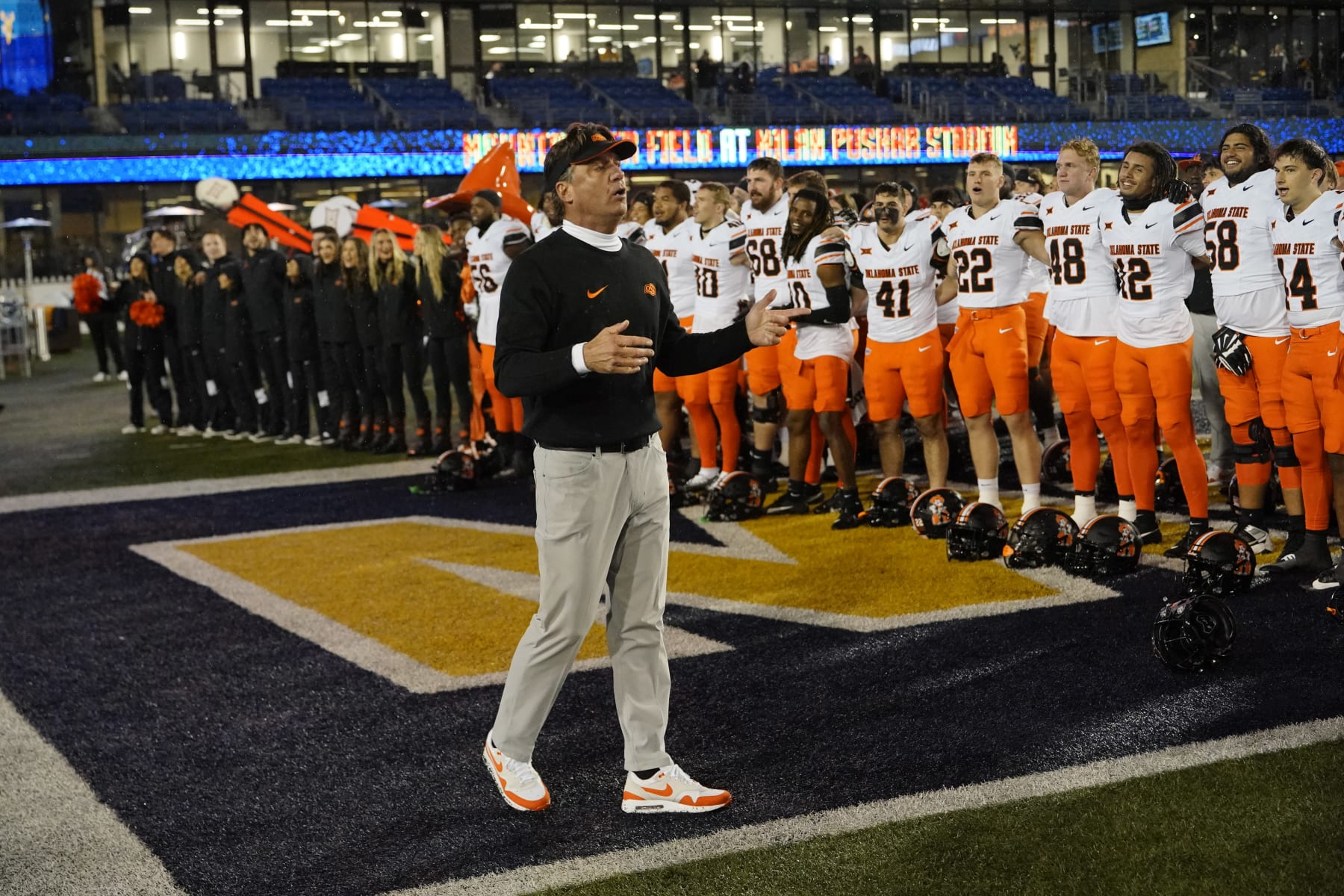 Oklahoma State head coach Mike Gundy