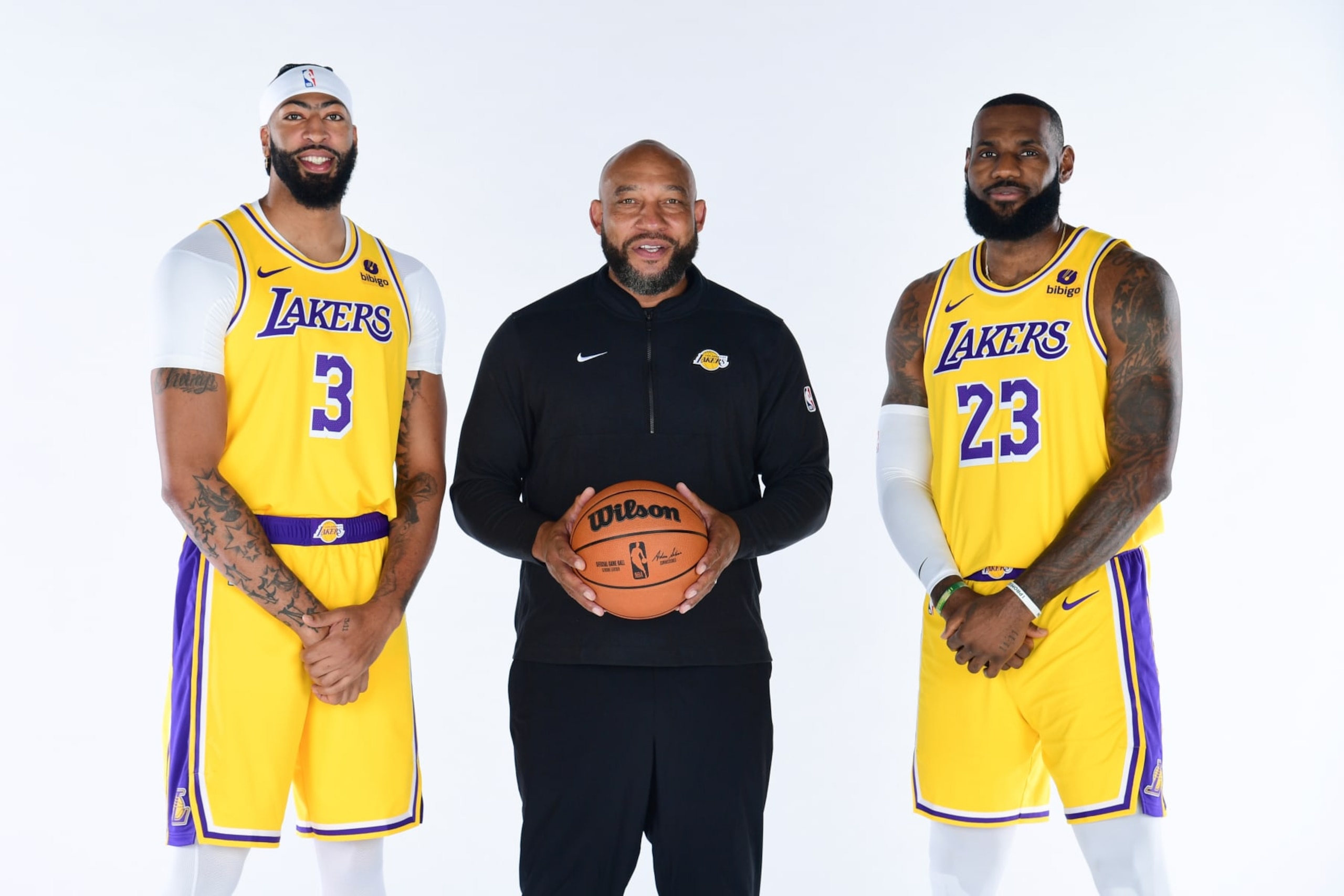 EL SEGUNDO, CA - OCTOBER 02: Head Coach Darvin Ham, Anthony Davis #3 and LeBron James #23 of the Los Angeles Lakers pose for a portrait during 2023-24 NBA Media day at UCLA Health Training Center on October 02, 2023 in El Segundo, California. NOTE TO USER: User expressly acknowledges and agrees that, by downloading and/or using this Photograph, user is consenting to the terms and conditions of the Getty Images License Agreement. Mandatory Copyright Notice: Copyright 2023 NBAE (Photo by Adam Pantozzi/NBAE via Getty Images)