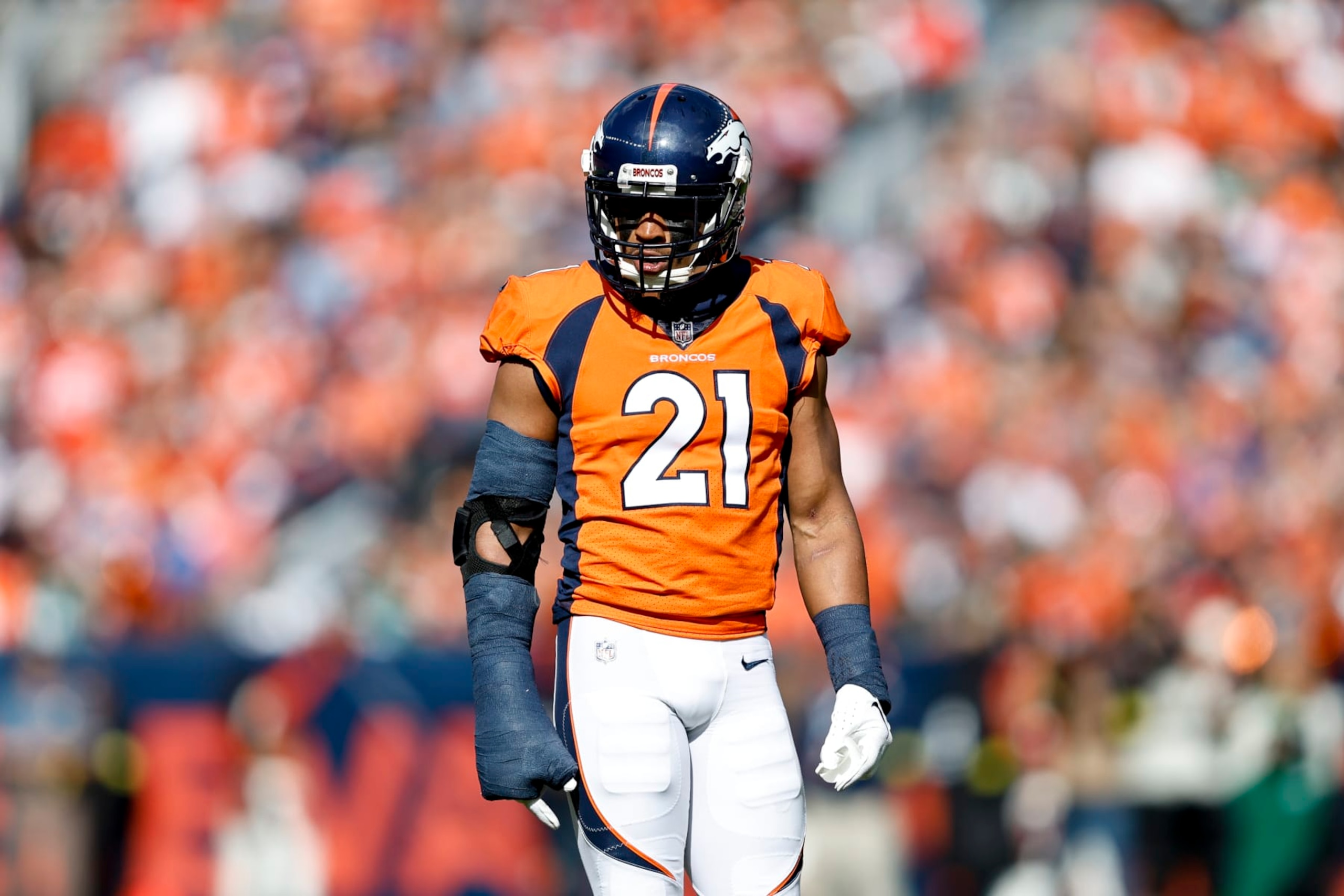 DENVER, COLORADO - OCTOBER 23: K'Waun Williams #21 of the Denver Broncos looks on during an NFL football game between the Denver Broncos and the New York Jets at Empower Field At Mile High on October 23, 2022 in Denver, Colorado. (Photo by Michael Owens/Getty Images)