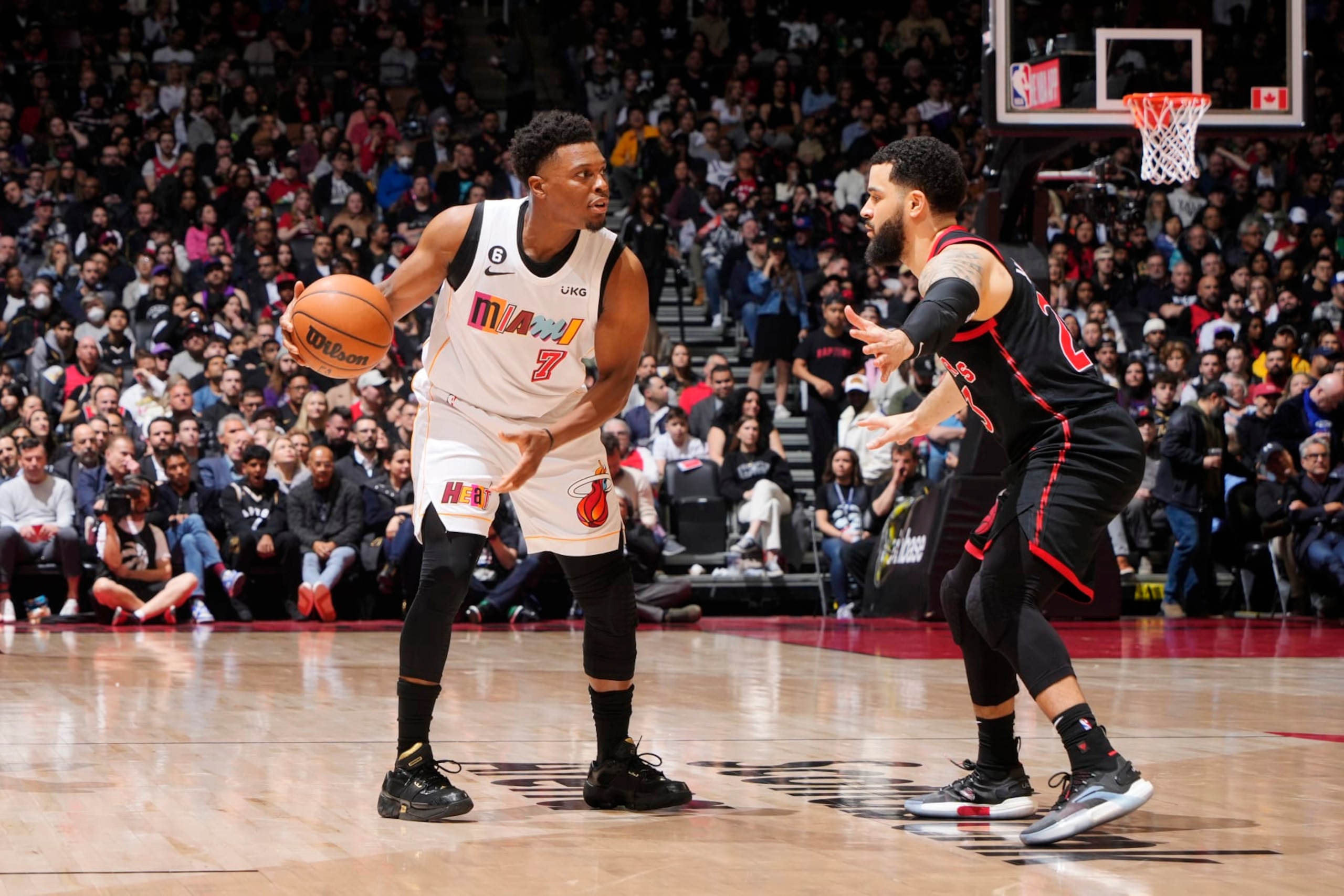 TORONTO, CANADA - MARCH 28: Kyle Lowry #7 of the Miami Heat dribbles the ball during the game against the Toronto Raptors on March 28, 2023 at the Scotiabank Arena in Toronto, Ontario, Canada. NOTE TO USER: User expressly acknowledges and agrees that, by downloading and or using this Photograph, user is consenting to the terms and conditions of the Getty Images License Agreement. Mandatory Copyright Notice: Copyright 2023 NBAE (Photo by Mark Blinch/NBAE via Getty Images) TORONTO, CANADA - MARCH 28: Kyle Lowry #7 of the Miami Heat dribbles the ball during the game against the Toronto Raptors on March 28, 2023 at the Scotiabank Arena in Toronto, Ontario, Canada. NOTE TO USER: User expressly acknowledges and agrees that, by downloading and or using this Photograph, user is consenting to the terms and conditions of the Getty Images License Agreement. Mandatory Copyright Notice: Copyright 2023 NBAE (Photo by Mark Blinch/NBAE via Getty Images)