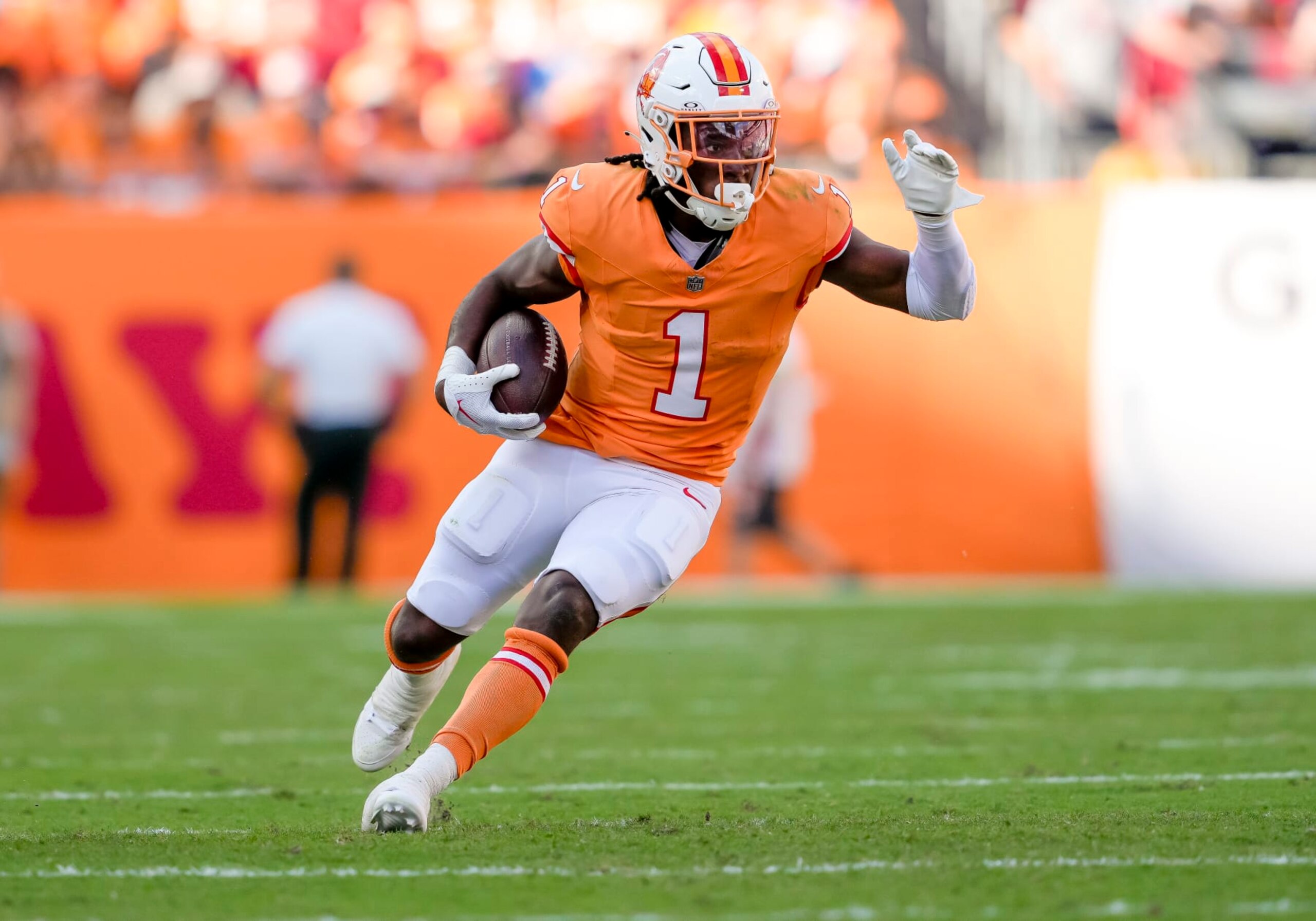TAMPA, FL - OCTOBER 15: Tampa Bay Buccaneers running back Rachaad White (1) runs with the ball for a first down during the NFL Football match between the Tampa Bay Bucs and Detroit Lions on October 15th 2023 at Raymond James Stadium, Tampa FL. (Photo by Andrew Bershaw/Icon Sportswire via Getty Images)