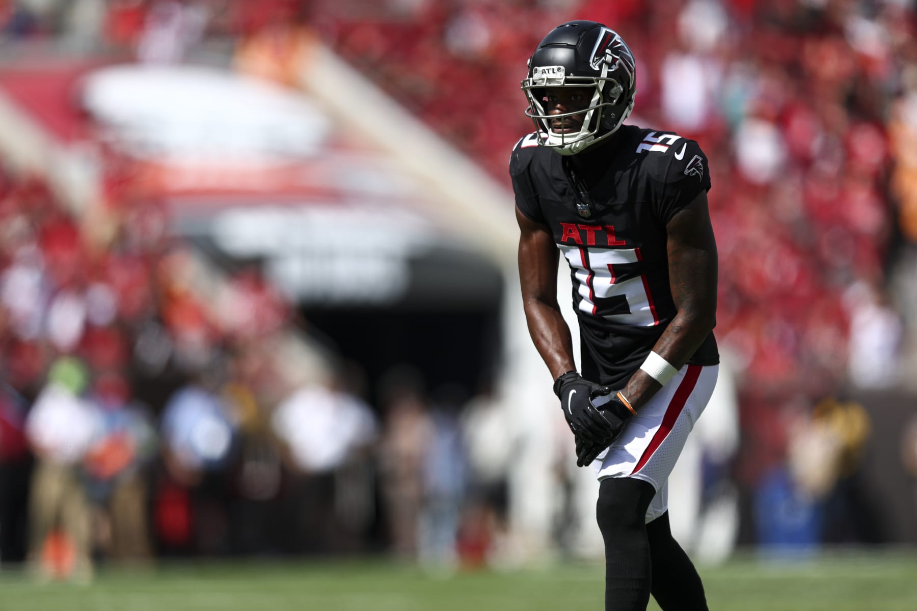 TAMPA, FL - OCTOBER 22: Van Jefferson #15 of the Atlanta Falcons lines up before a play during an NFL football game against the Tampa Bay Buccaneers at Raymond James Stadium on October 22, 2023 in Tampa, Florida. (Photo by Kevin Sabitus/Getty Images)