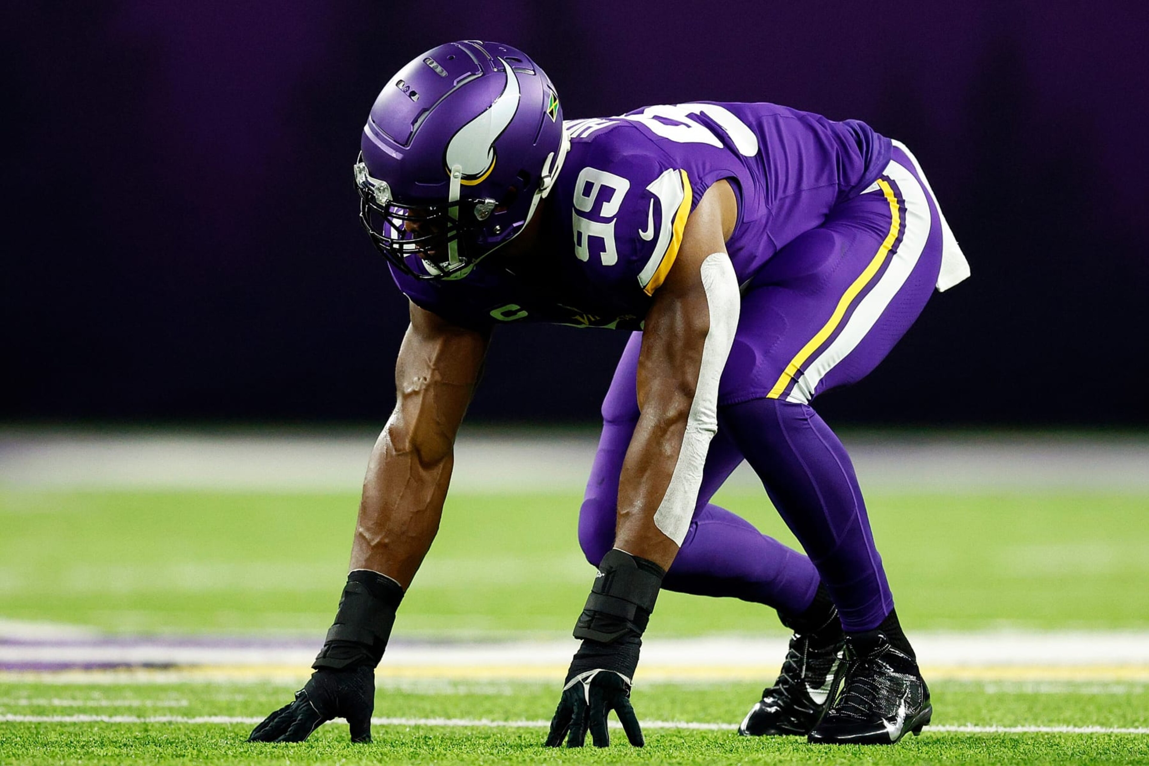 MINNEAPOLIS, MINNESOTA - OCTOBER 23: Danielle Hunter #99 of the Minnesota Vikings readies for play against the San Francisco 49ers in the first half at U.S. Bank Stadium on October 23, 2023 in Minneapolis, Minnesota. The Vikings defeated the 49ers 22-17. (Photo by David Berding/Getty Images)