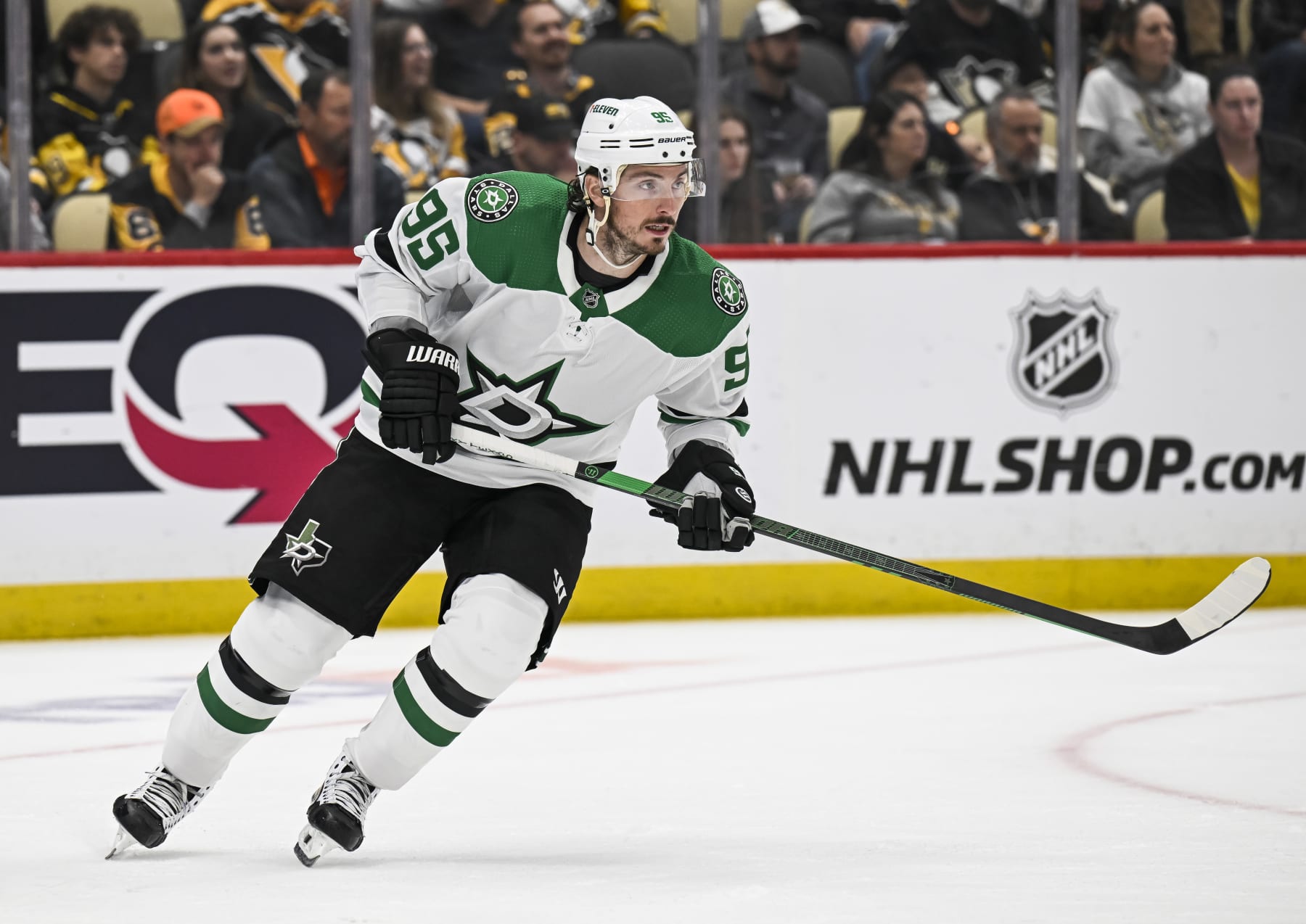 PITTSBURGH, PA - OCTOBER 24: Dallas Stars Center Matt Duchene (95) skates during the second period in the NHL game between the Pittsburgh Penguins and the Dallas Stars on October 24, 2023, at PPG Paints Arena in Pittsburgh, PA. (Photo by Jeanine Leech/Icon Sportswire via Getty Images)