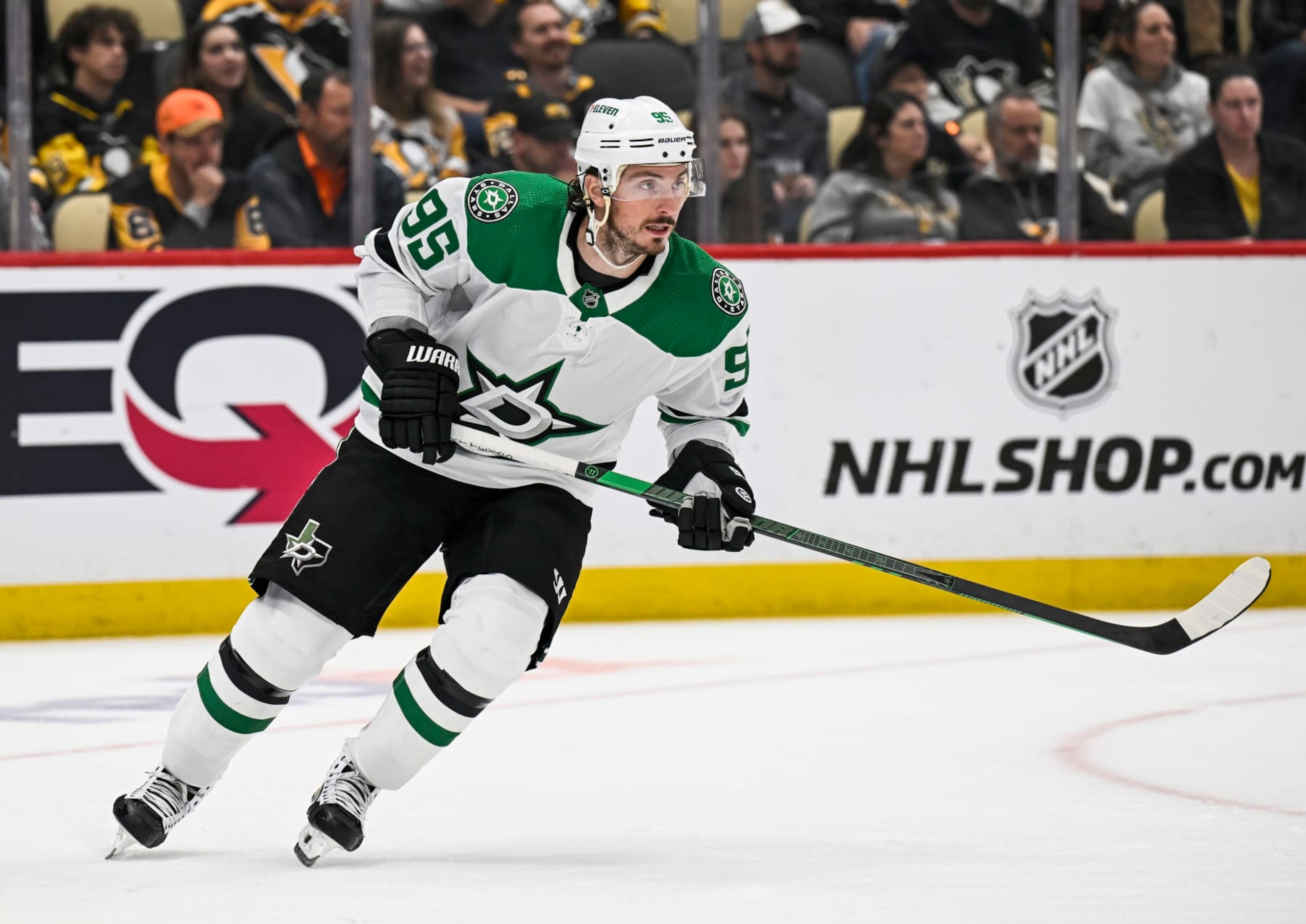 PITTSBURGH, PA - OCTOBER 24: Dallas Stars Center Matt Duchene (95) skates during the second period in the NHL game between the Pittsburgh Penguins and the Dallas Stars on October 24, 2023, at PPG Paints Arena in Pittsburgh, PA. (Photo by Jeanine Leech/Icon Sportswire via Getty Images)