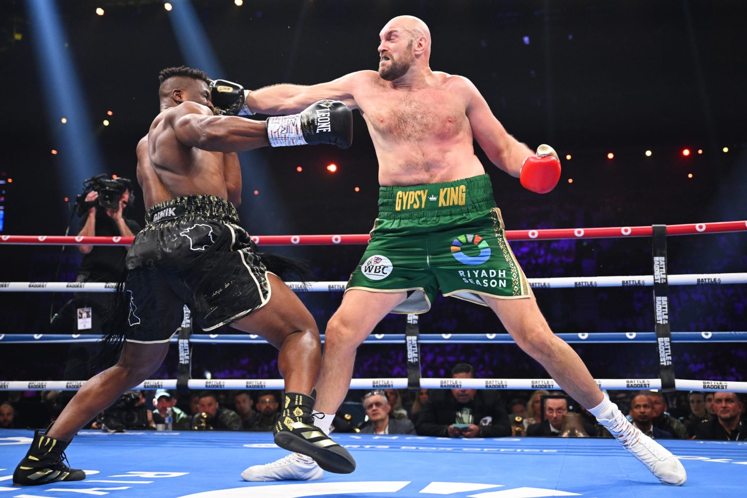 RIYADH, SAUDI ARABIA - OCTOBER 28: Tyson Fury punches Francis Ngannou during the Heavyweight fight between Tyson Fury and Francis Ngannou at Boulevard Hall on October 28, 2023 in Riyadh, Saudi Arabia. (Photo by Justin Setterfield/Getty Images)